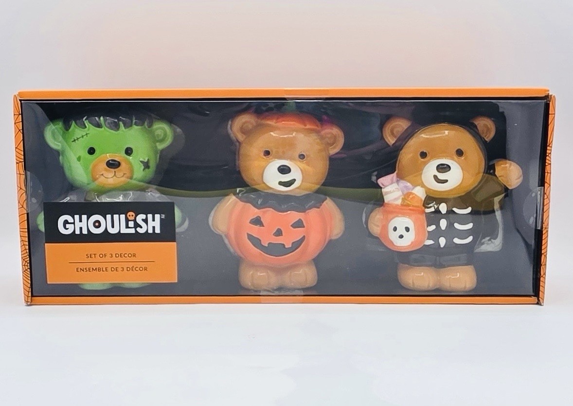 🧡🖤NIB Ghoulish Halloween Themed Bear Trio