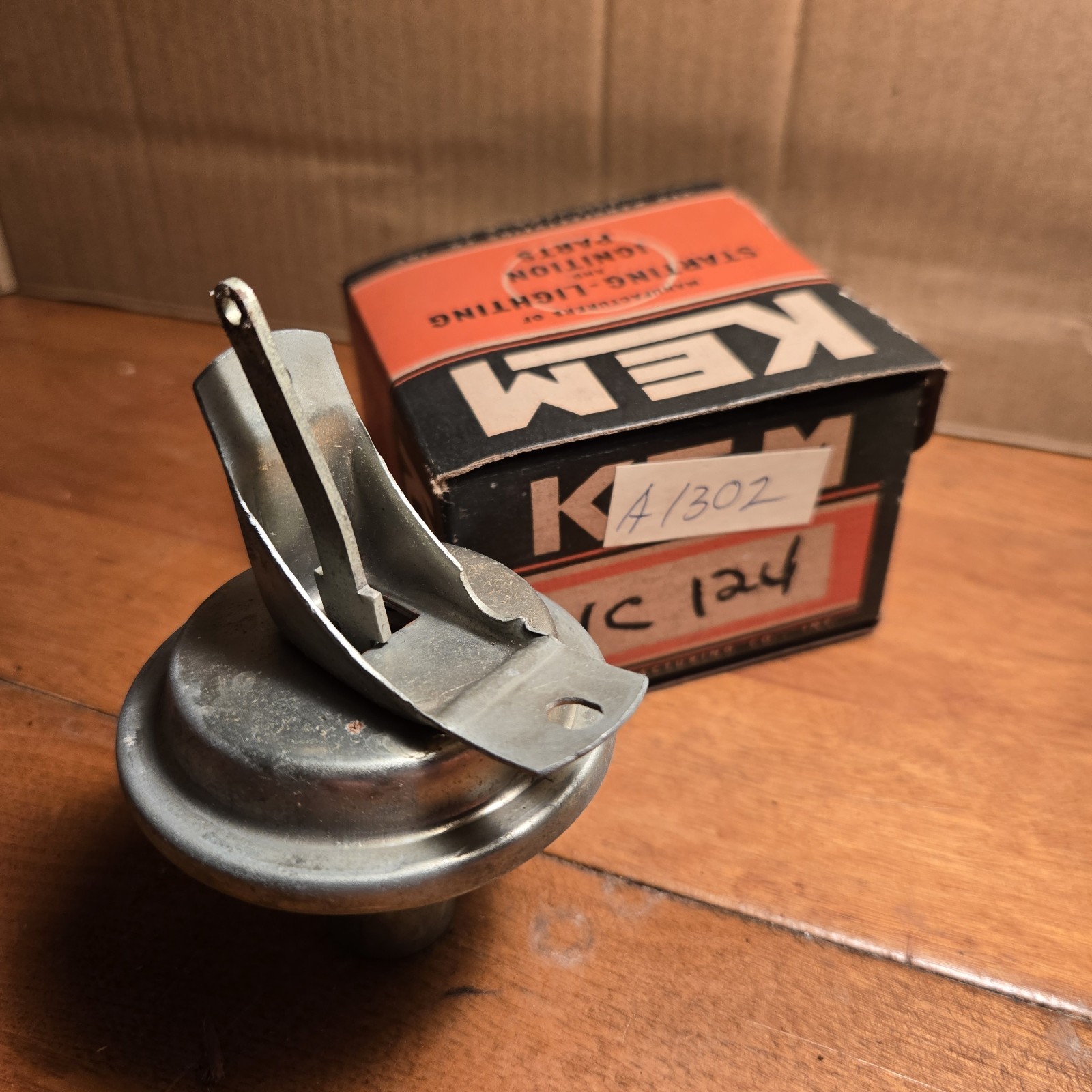 Vintage KEM VC-124 Distributor Vacuum Advance Control Chamber NOS New Old Stock