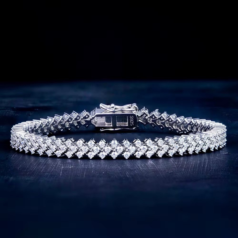 Men\'s Iced Out Geometric Link Bracelet Silver Tone Men\'s Iced Out Geometric Link Bracelet Silver Tone