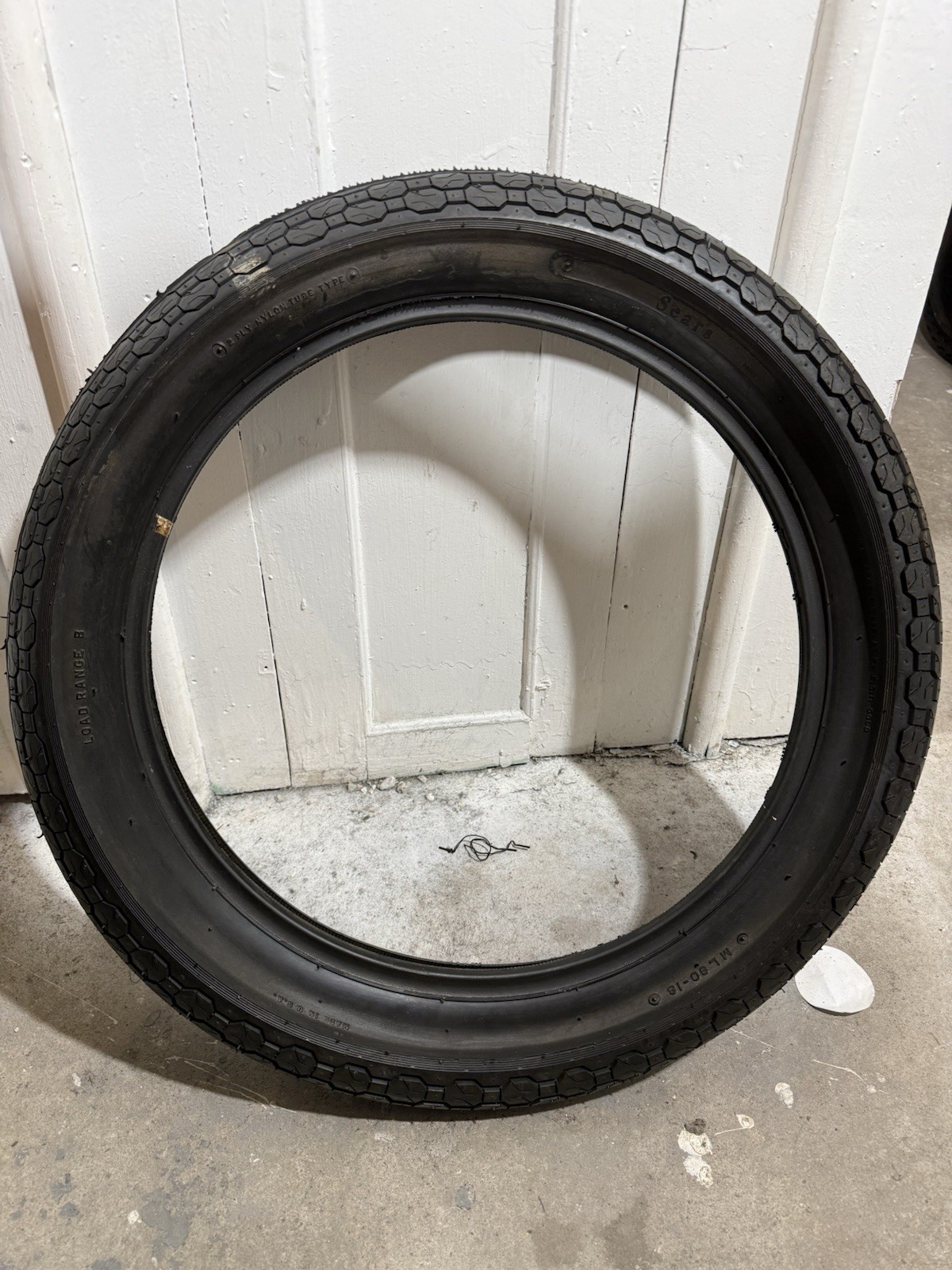 NOS SEARS MOTORCYCLE TIRE ML90-18 NOS SEARS MOTORCYCLE TIRE ML90-18
