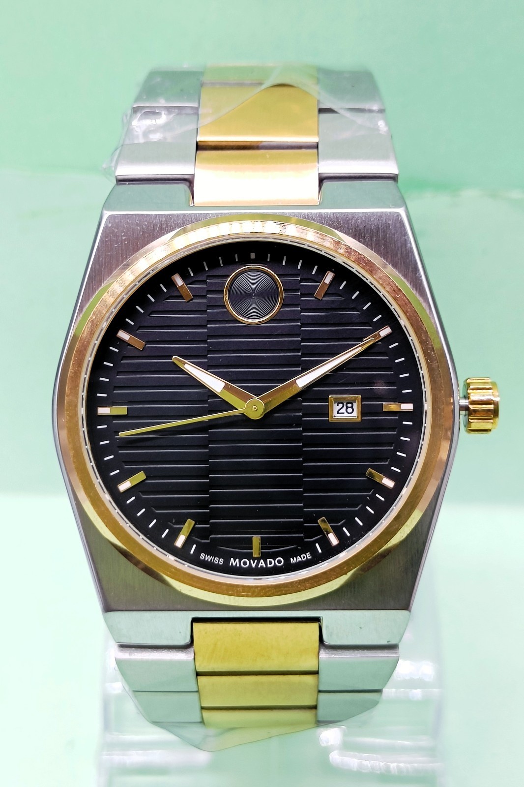 Awesome Movado Bold Quest Date Indicator Black Dial Quartz Men's Wrist Watch