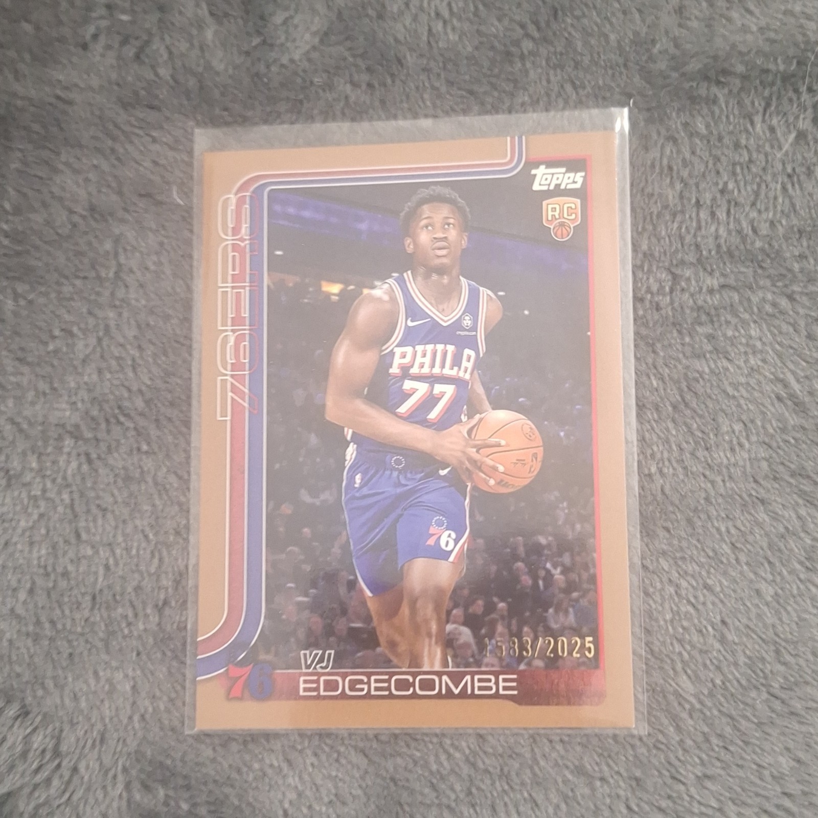 Topps 2025-26 VJ Edgecombe RC #203 Gold 1583/2025 Philadelphia 76ers Card