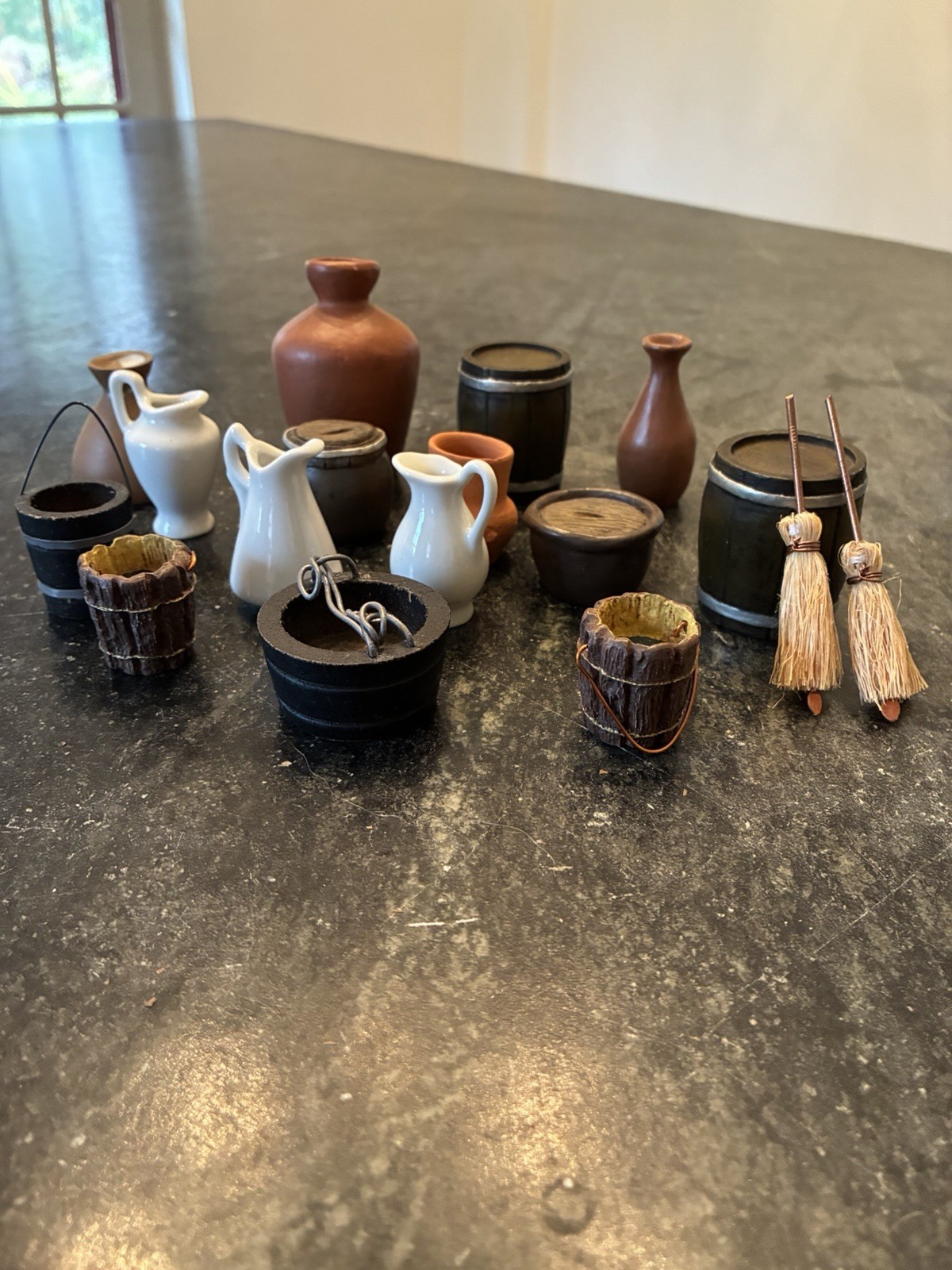 Miniature Medieval Tavern Prop Set 17 Barrels Pitchers Jugs Terrain Decor 1/12 Miniature Medieval Tavern Prop Set 17 Barrels Pitchers Jugs Terrain Decor 1/12