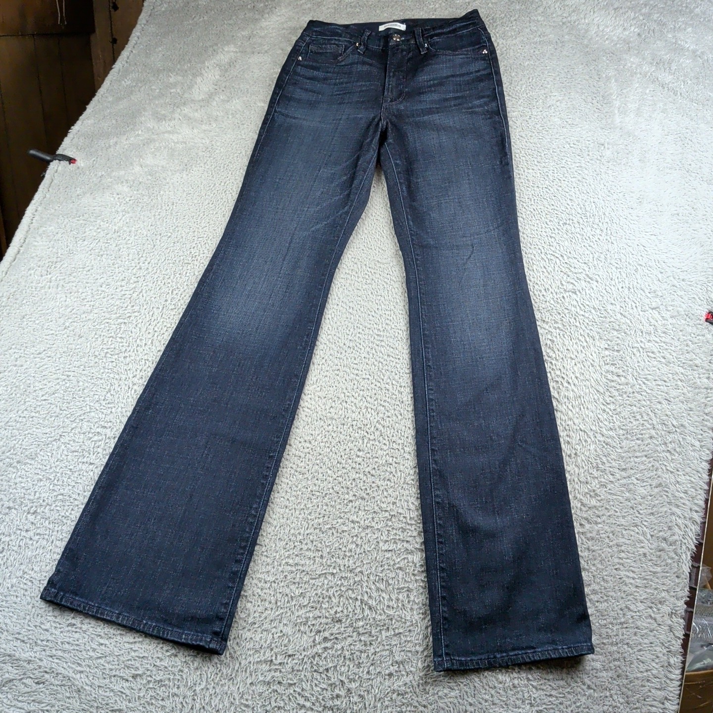 Good American Jeans Women 6 / 28 Blue Dark Wash Good Flare Stretch Denim Classic Good American Jeans Women 6 / 28 Blue Dark Wash Good Flare Stretch Denim Classic