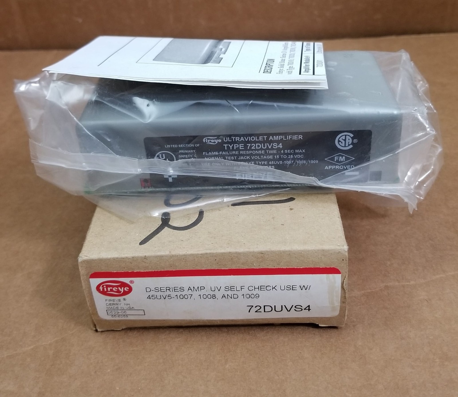 Surplus NEW IN BOX  Fireye 72DUVS4 Series D AMPLIFIER UV SELF CHECK