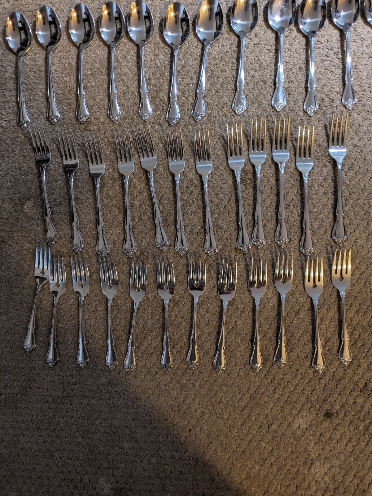 Oneida ARBOR ROSE / TRUE ROSE Stainless Steel Flatware Service 12 - 89 Piece