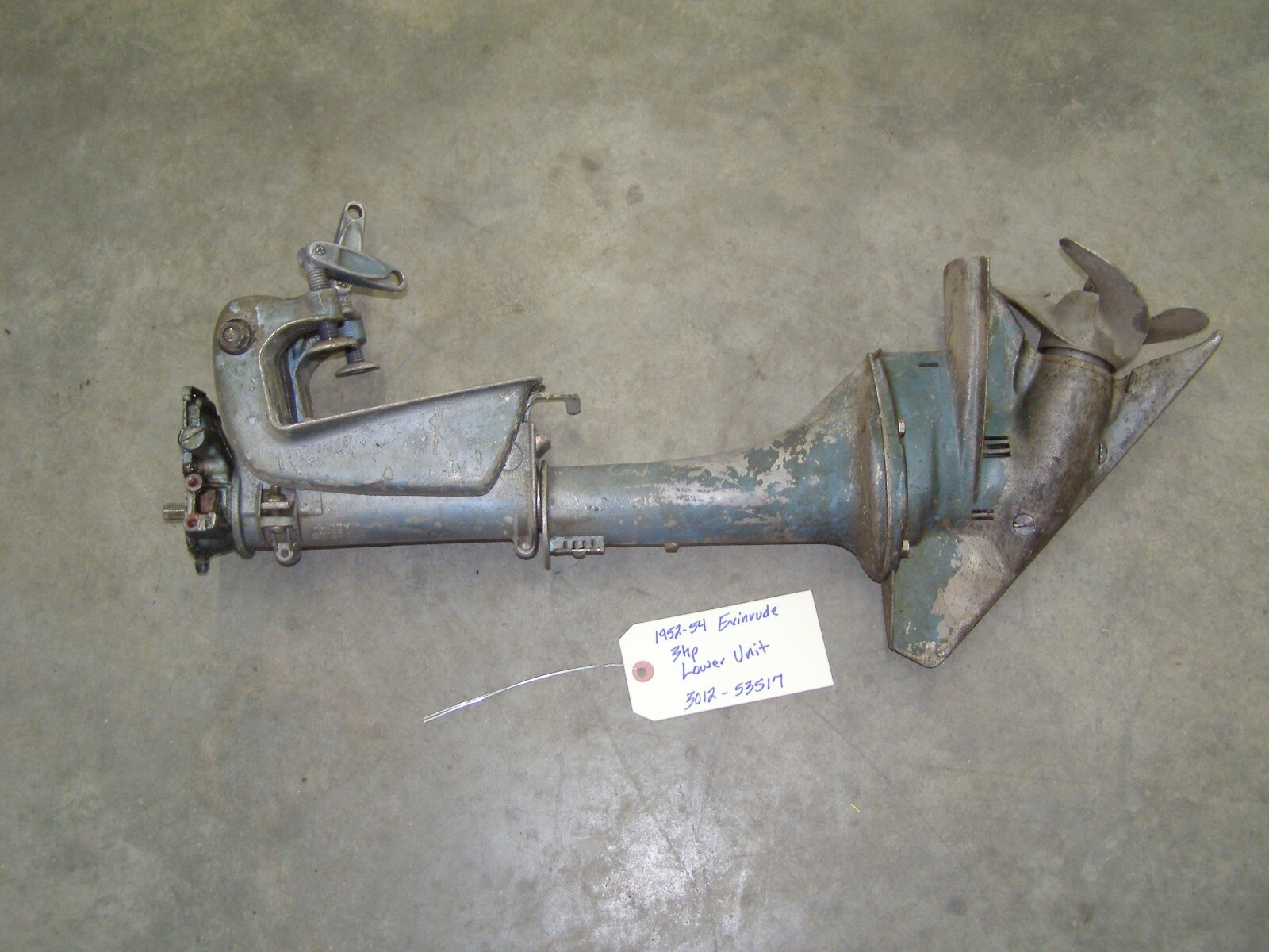 1952-54 Evinrude 3hp Outboard (3012) Lower Unit Gearcase Midsection Clamp Bracke 1952-54 Evinrude 3hp Outboard (3012) Lower Unit Gearcase Midsection Clamp Bracke