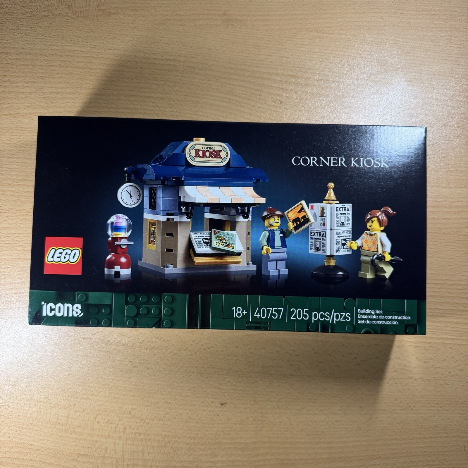 Lego 40757 Corner Kiosk Building Icons Set- GWP- 205 Pcs- NEW/SEALED