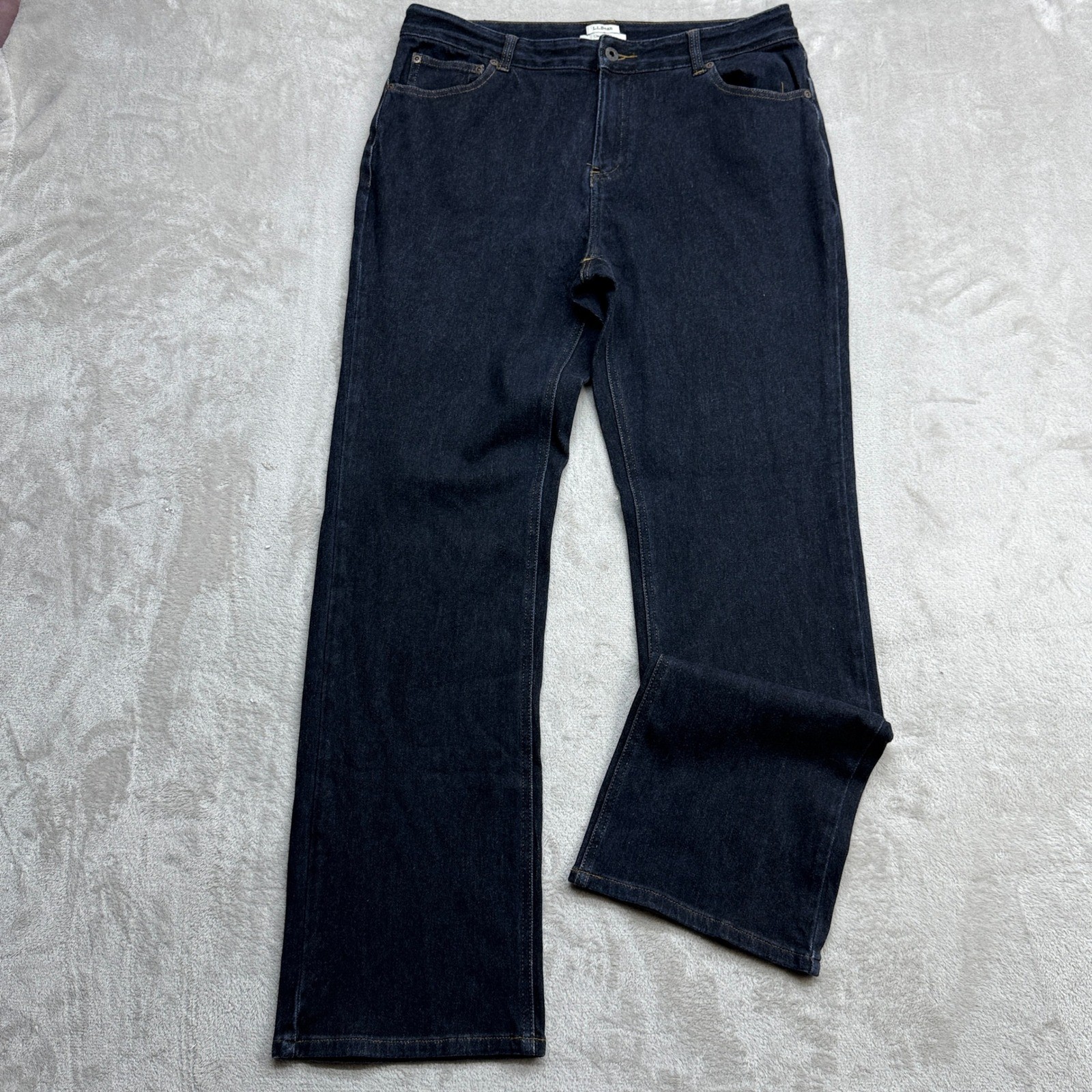 L.L.Bean Classic Fit Jeans Womens 12MT Dark Wash Straight Leg Classic Fit Denim