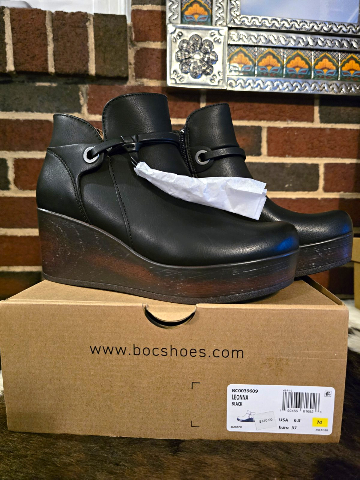 b.o.c. Leonna Black Faux Leather Ankle Bootie Wedge Zip Round Toe Women\'s 6.5M