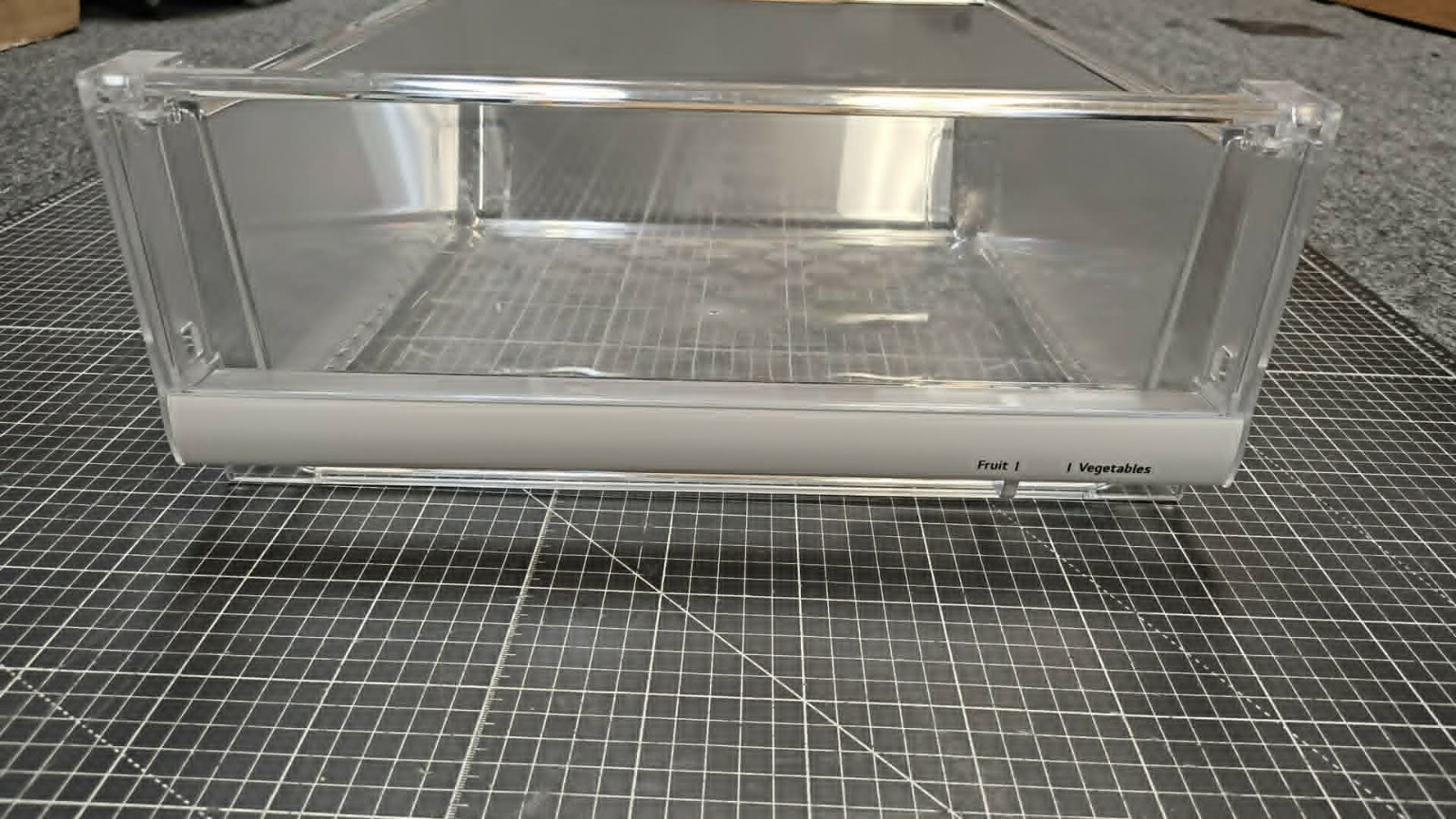 OEM LG Fridge Vegetable Drawer AJP75235043 For LRFS28XBS /00