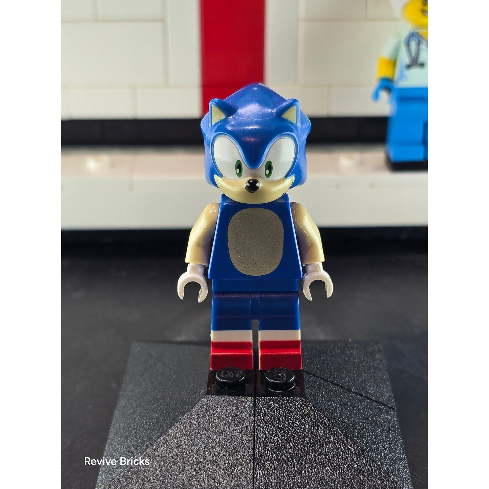 Sonic the Hedgehog Dimensions dim031 Sonic the Hedgehog Tan Face Arms Grin Left Sonic the Hedgehog Dimensions dim031 Sonic the Hedgehog Tan Face Arms Grin Left