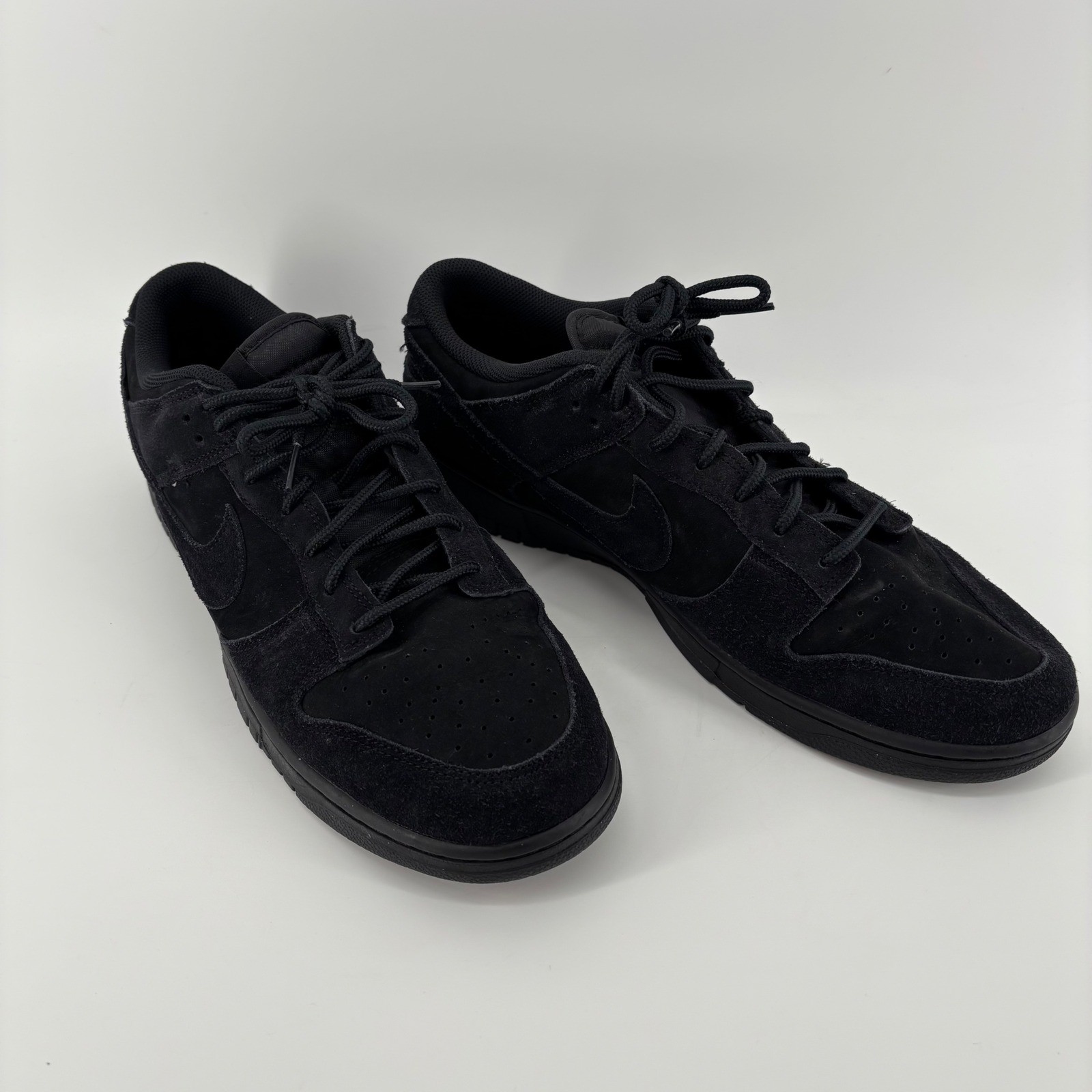 Nike Mens Dunk Low Sneakers 15 Black Suede Triple Black IB6651-001 Hypebeast