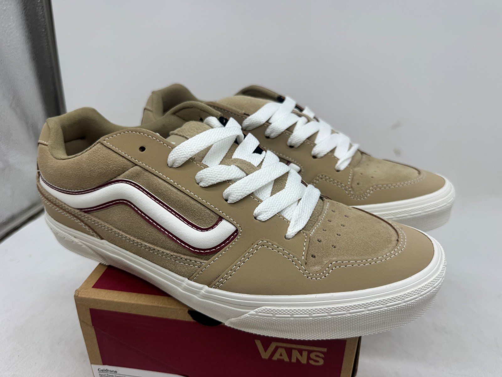 Vans Caldrone Casual Sneakers Men\'s Beige Suede Lace Up Skate Shoes - 10.5 Vans Caldrone Casual Sneakers Men\'s Beige Suede Lace Up Skate Shoes - 10.5