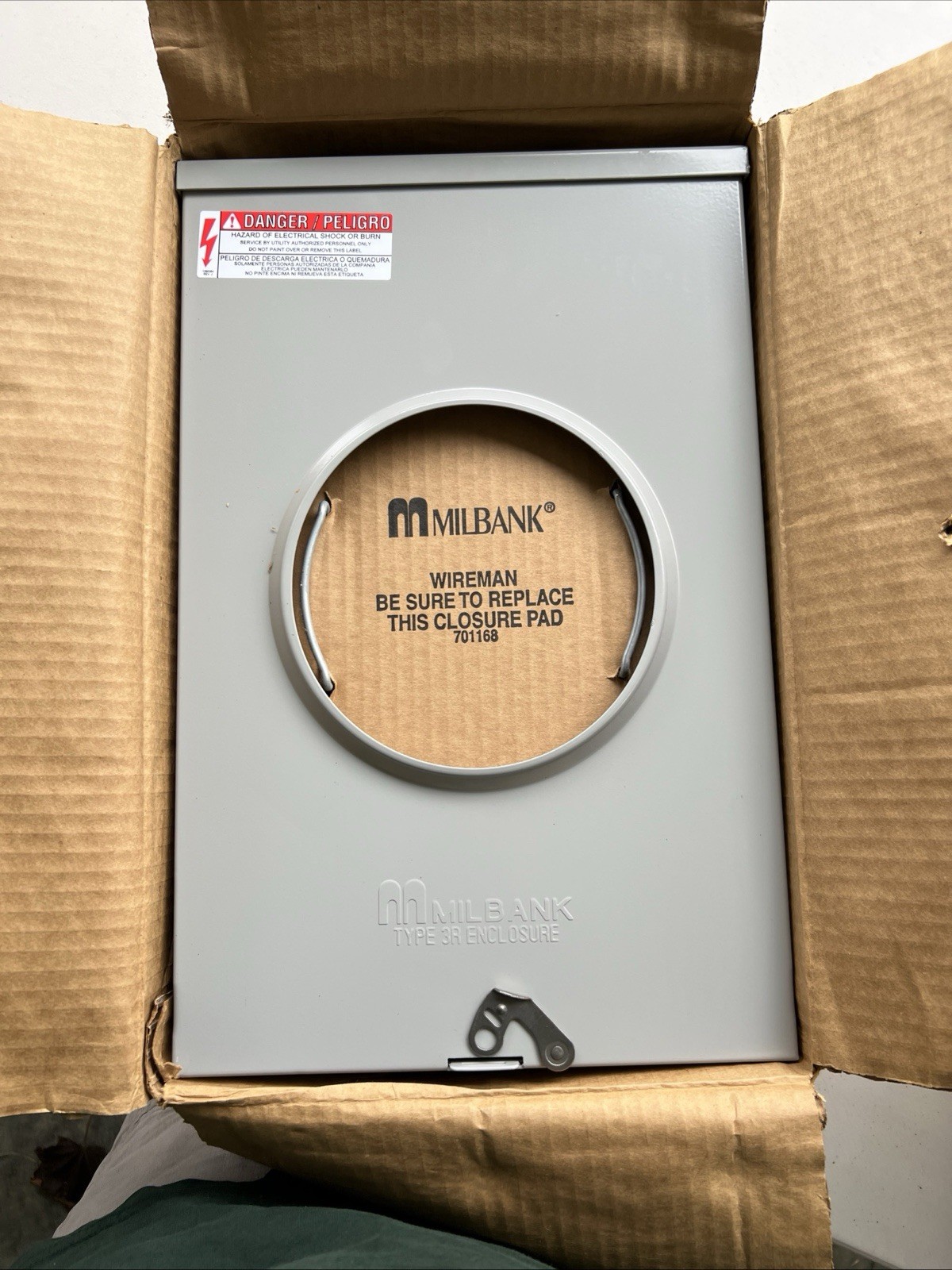 Milbank S1619-XL 200A 4 Terminal Ringless Meter Socket 1-Phase 600V NEMA 3R