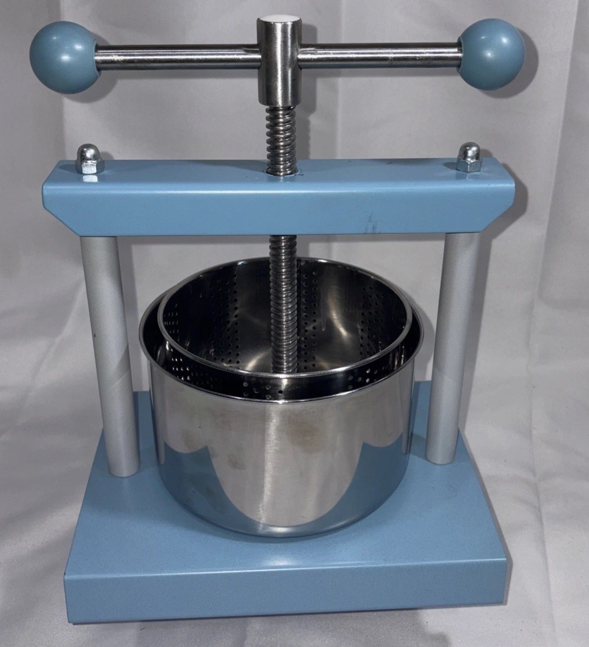 SQUEEZE Master 2L (0.53 Gal) Manual Press - Cheese Herb Tincture Wine Juice