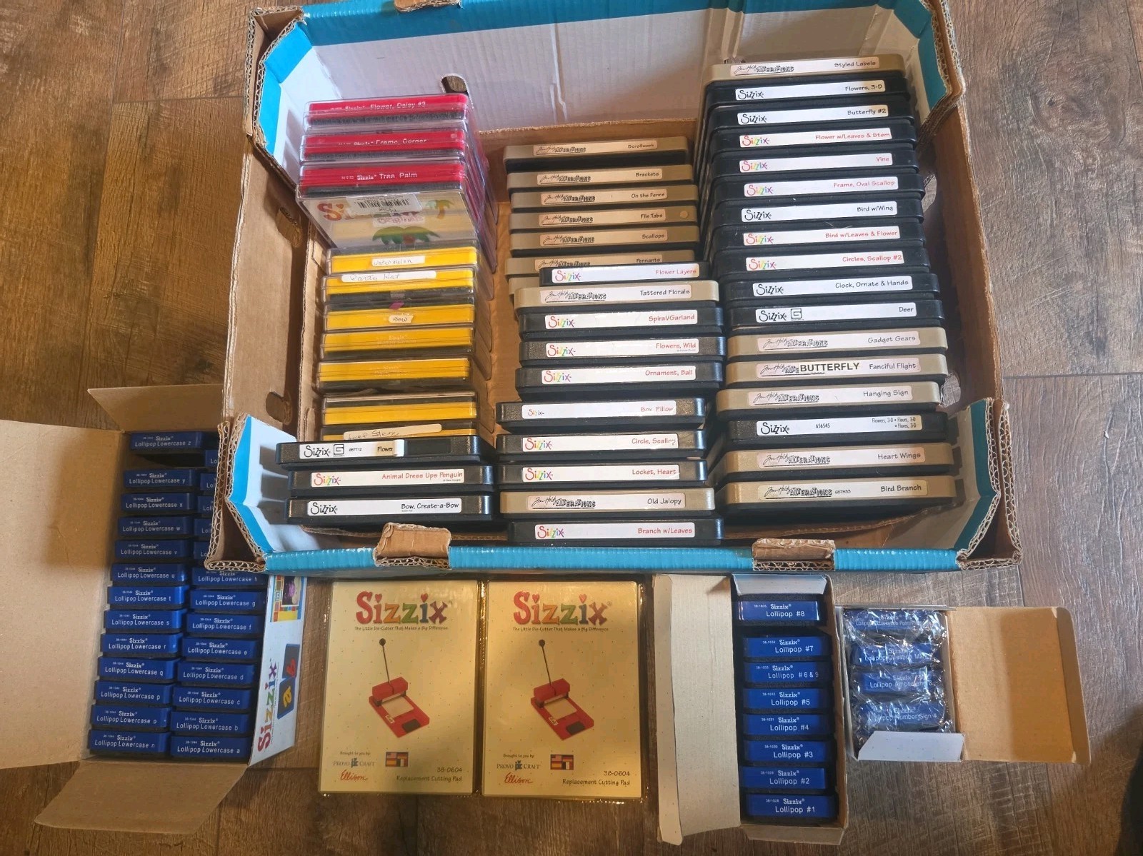Huge Lot Sizzix Dies: Tim Holtz, Holiday, Alphabet, and More Some Rare Huge Lot Sizzix Dies: Tim Holtz, Holiday, Alphabet, and More Some Rare