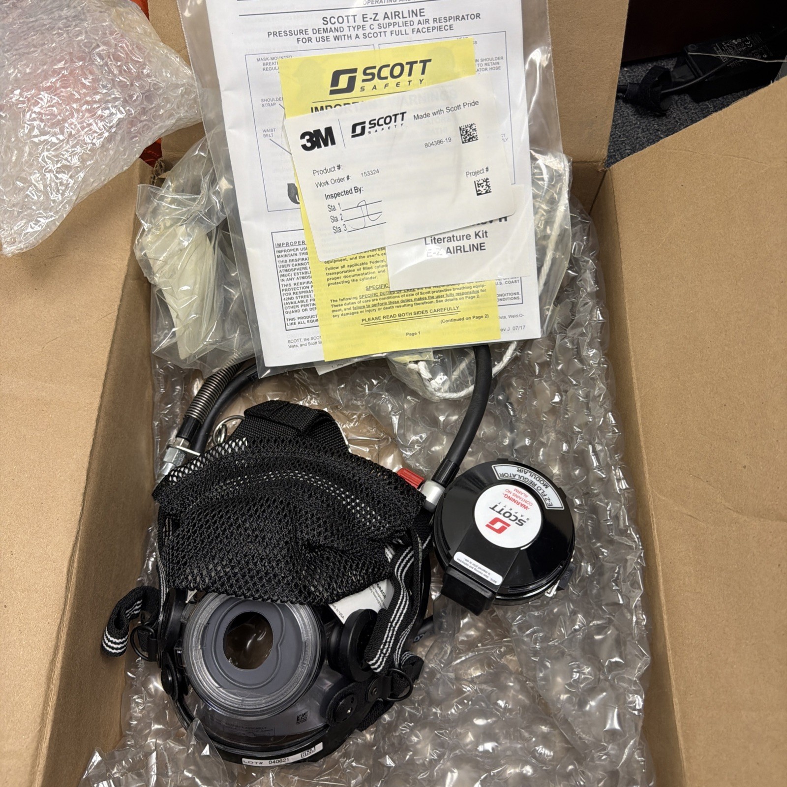 3M Scott Safety AV2 E-Z airline poly Hanson Facepiece Respirator Mask AV2000 3M Scott Safety AV2 E-Z airline poly Hanson Facepiece Respirator Mask AV2000