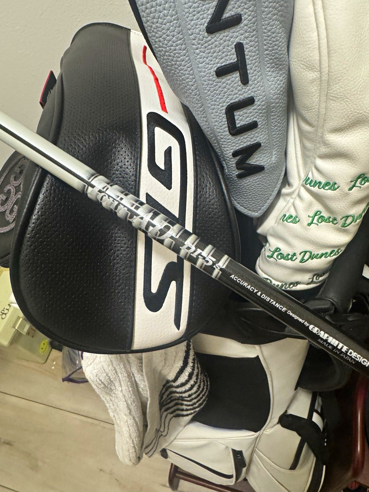 Graphite Design Black DI 5 stiff with Titleist Driver Adapter SuperStroke