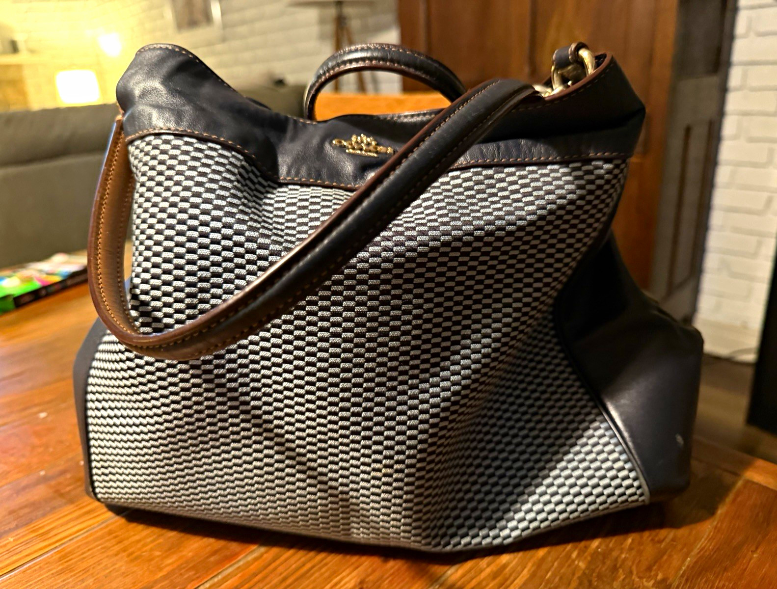  👜 Coach Lexy Legacy Jacquard Shoulder Bag F57540