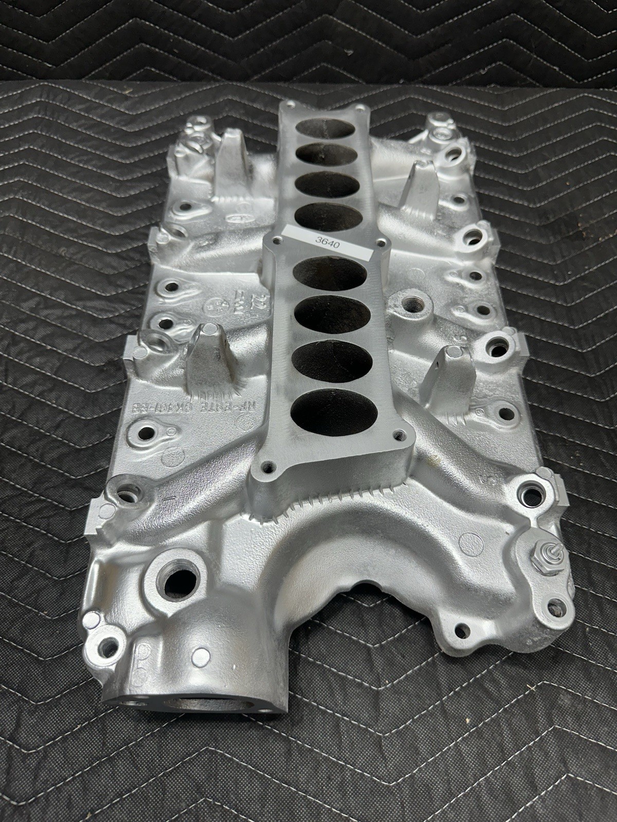 1987-1996 Ford F150 F250 V8 5.8 351w LOWER EFI INTAKE MANIFOLD RF-E8TE-9K461-BB