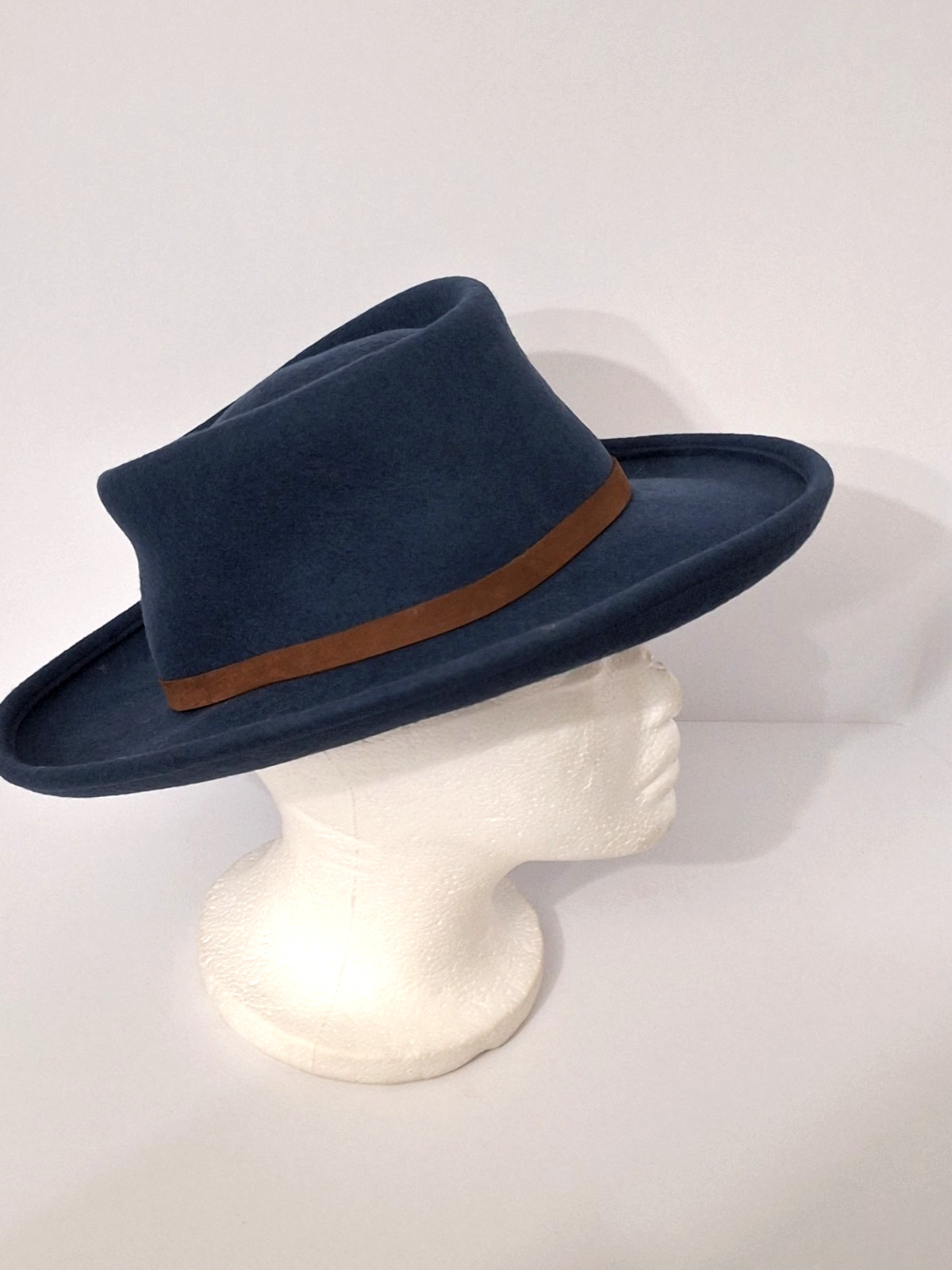 Vintage Hopeless Romantic Women\'s 100% Wool Fedora Hat Blue Felt Leather Strap