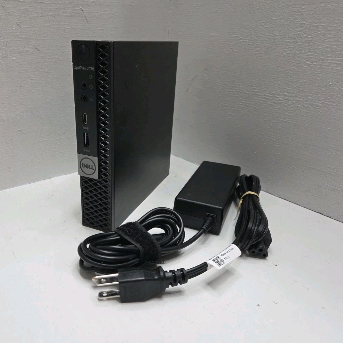 Dell Optiplex 7070 MFF i5-9500T 2.2Ghz 8GB RAM 256GB NVMe SSD Win 11 Pro Dell Optiplex 7070 MFF i5-9500T 2.2Ghz 8GB RAM 256GB NVMe SSD Win 11 Pro