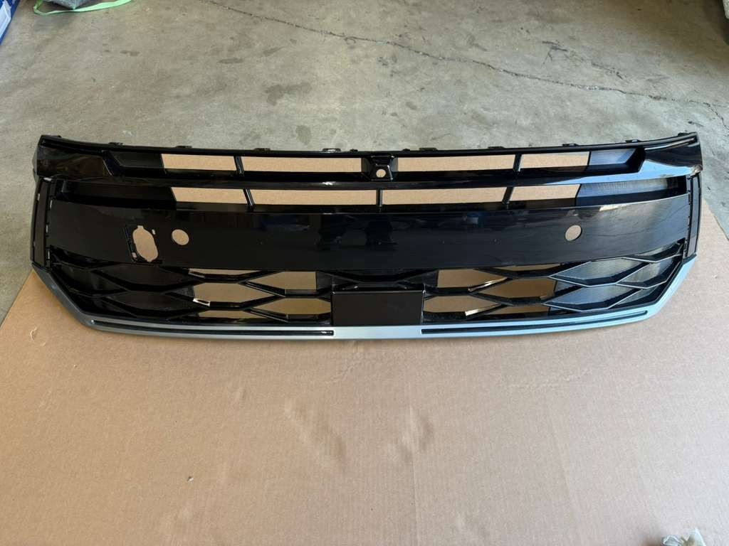 OEM Radiator Grille 2024-2025 Hyundai Sonata Glossy Black W/Camera & Sensor Hole