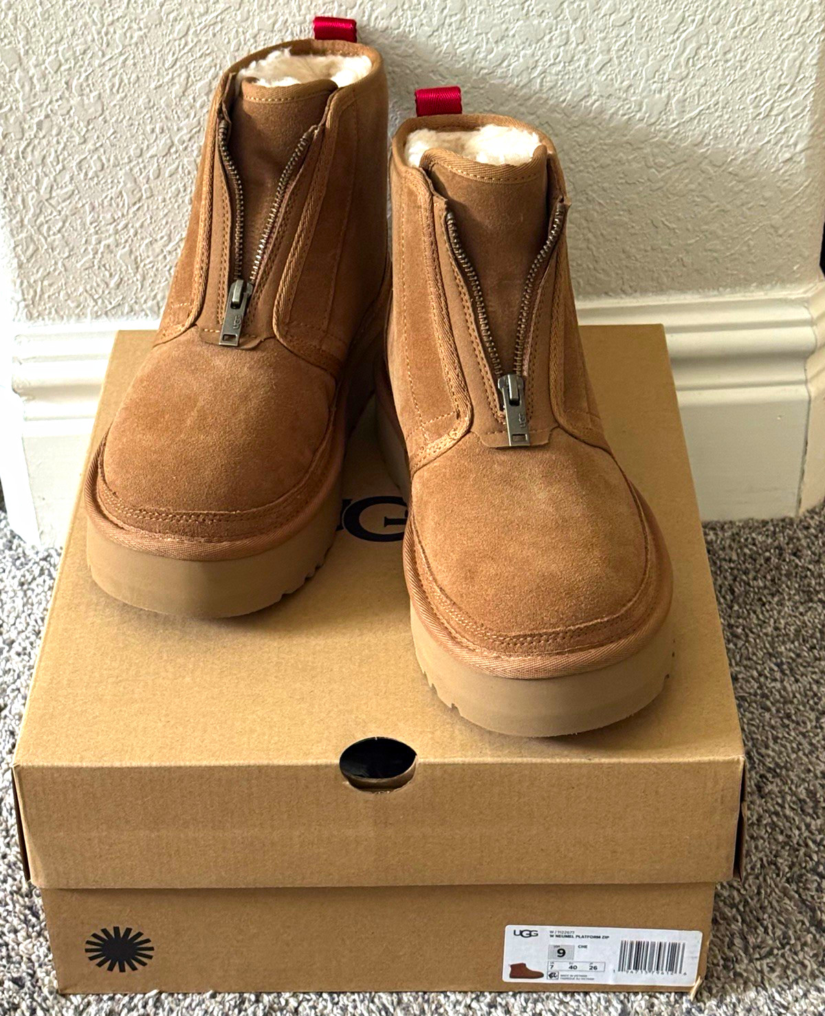 UGG Neumel Platform Zip Women’s Ankle Boots Brown Suede US 9 EU 40