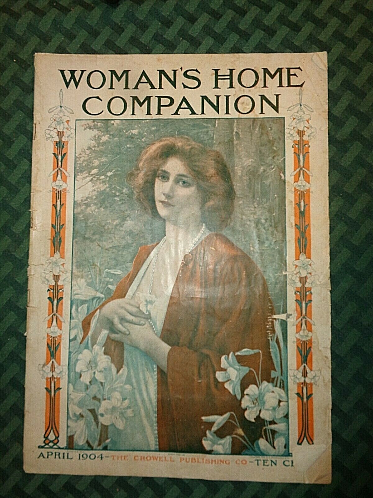 Antique April 1904 WOMAN\'S HOME COMPANION Magazine Maxfield Parrish Colgate Ad