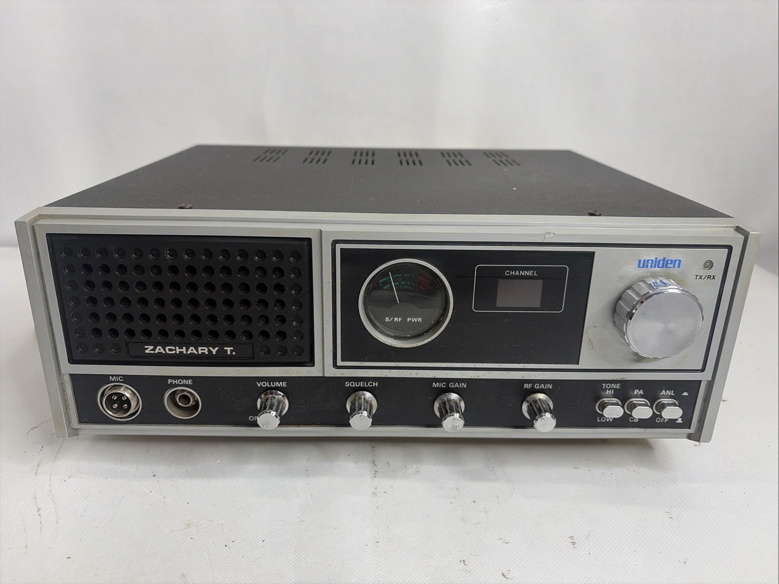 Vintage Uniden President Zachary T. 40 Channel CB Base Station Radio - Powers On Vintage Uniden President Zachary T. 40 Channel CB Base Station Radio - Powers On
