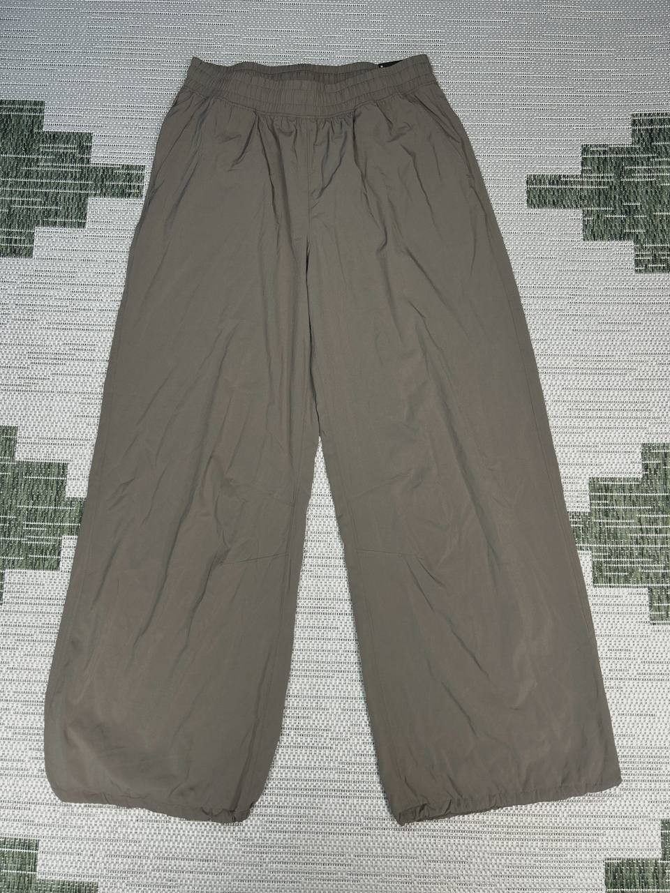 Abercrombie Ypb Motiontek Pants Womens Medium Light Brown Wide Leg New 
