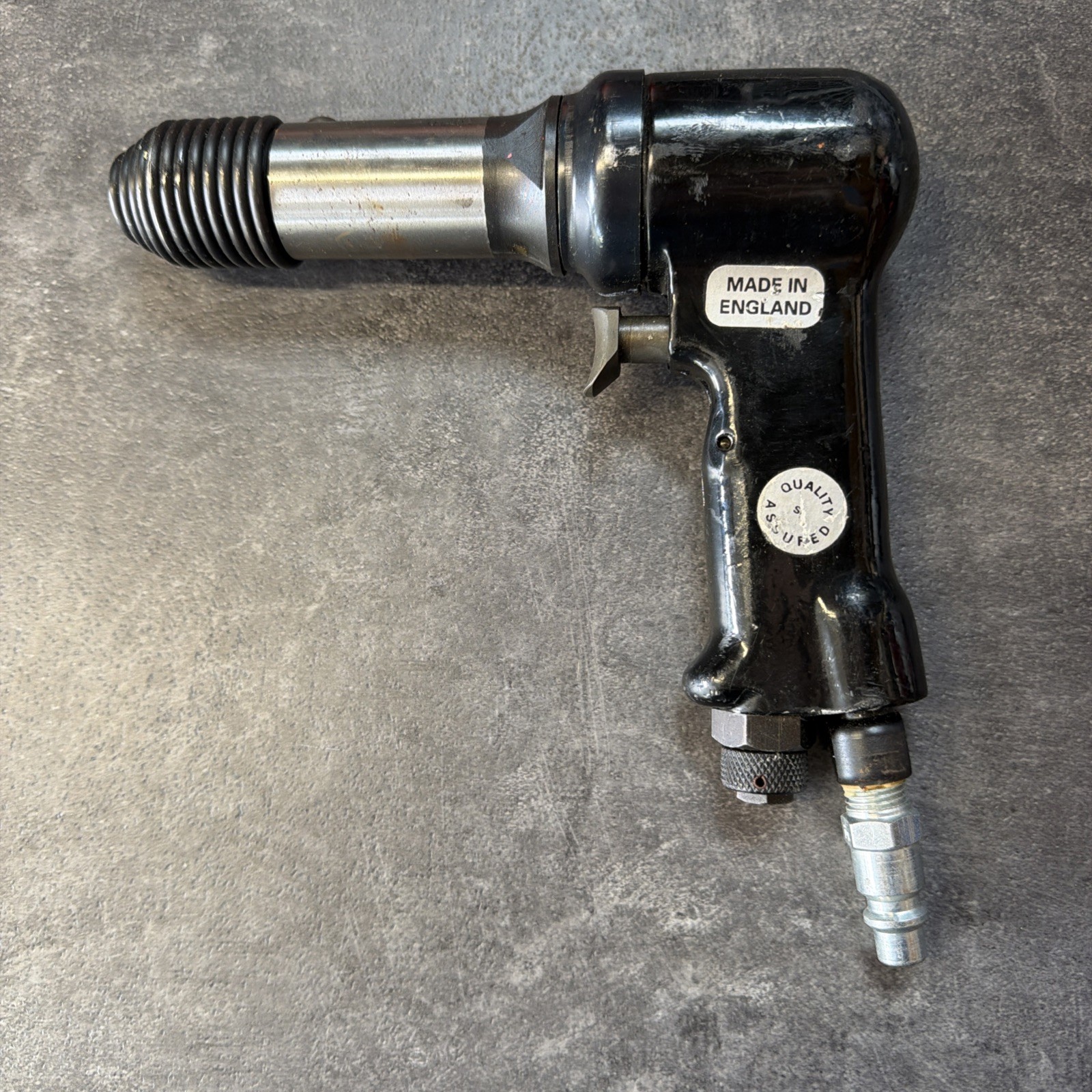 Ingersoll Rand AVC12 3/8in Shank 2100 BPM Pneumatic Air Riveter MADE IN ENGLAND