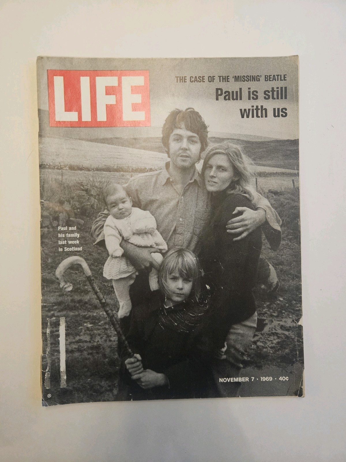 The Beatles Life Magazine Nov. 7, 1969 Paul McCartney, Missing Beatles The Beatles Life Magazine Nov. 7, 1969 Paul McCartney, Missing Beatles