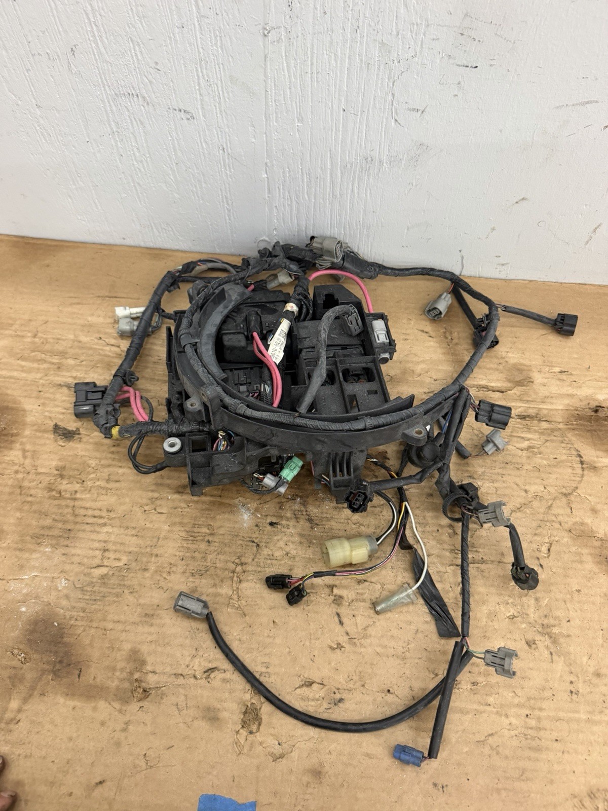 Suzuki DF200A 200HP 4 Stroke Outboard Engine Wire Harness 36610-96L20 Suzuki DF200A 200HP 4 Stroke Outboard Engine Wire Harness 36610-96L20