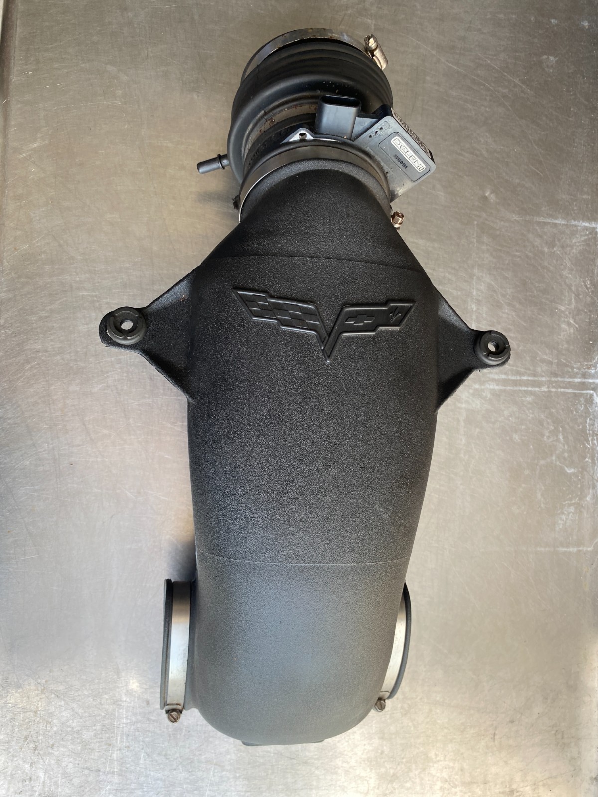 05-07 C6 Corvette (6.0L LS2) OEM Air Intake Tube Only 05-07 C6 Corvette (6.0L LS2) OEM Air Intake Tube Only