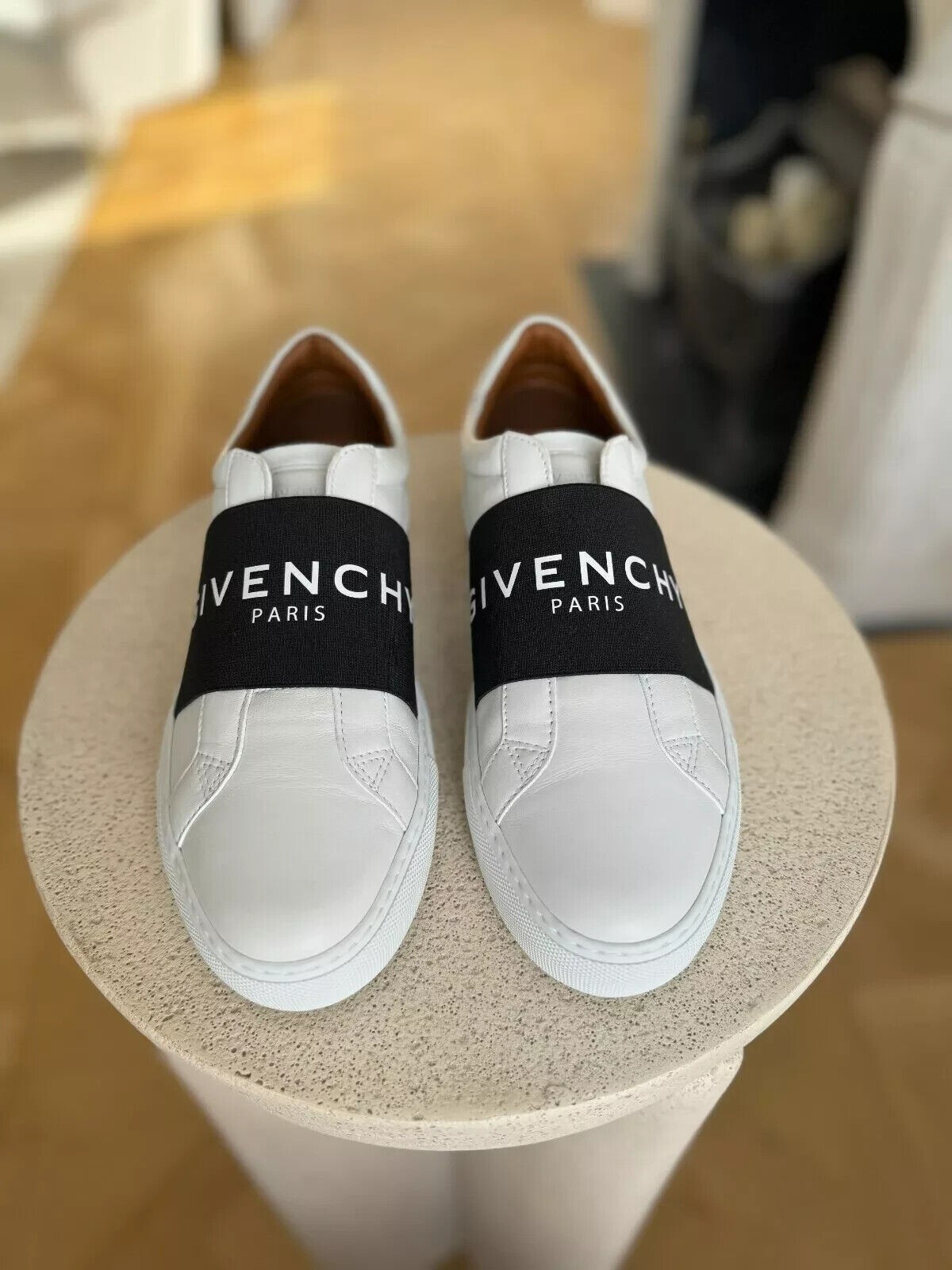 100% Authentic Givenchy Urban Sneakers White UK 6 EU 40 New RRP £575 Mr Porter