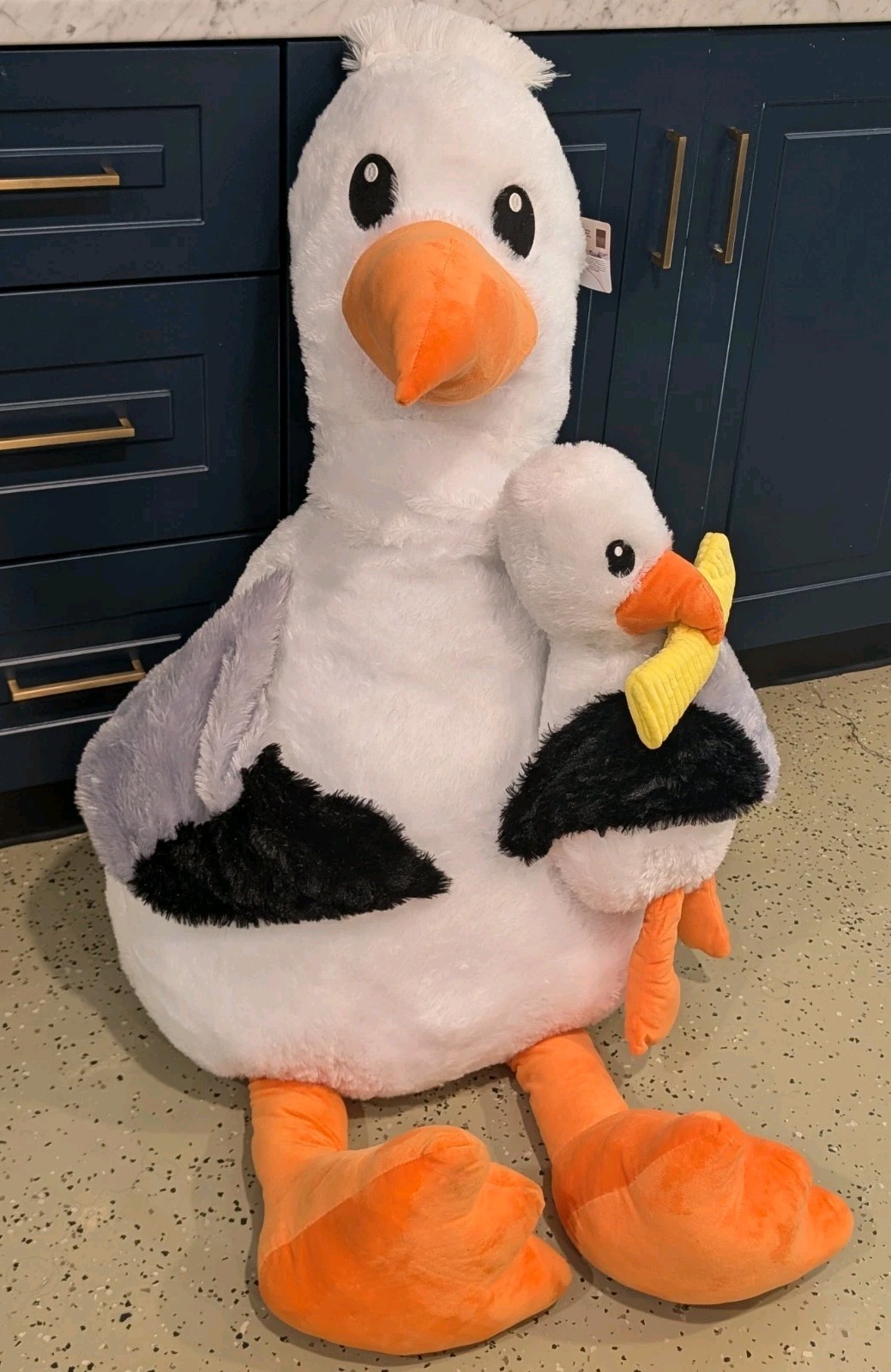 NWT GIANT Goffa Seagull w Fries Plush Cedar Point Stuffed Hersheypark 60” NWT GIANT Goffa Seagull w Fries Plush Cedar Point Stuffed Hersheypark 60”