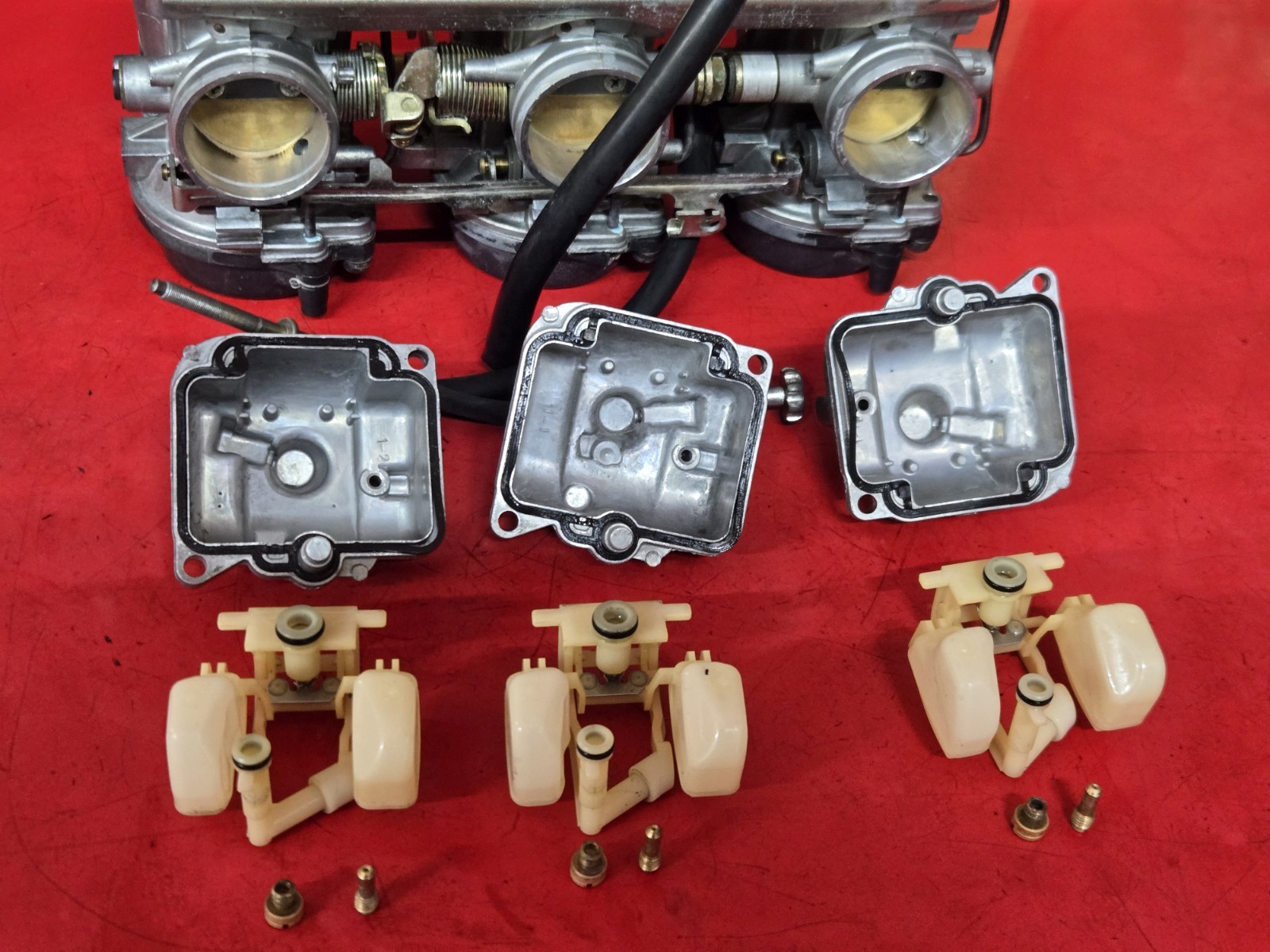 1996 96 Triumph adventurer 900 Carburetor Assembly  ultrasonic cleaned as is
