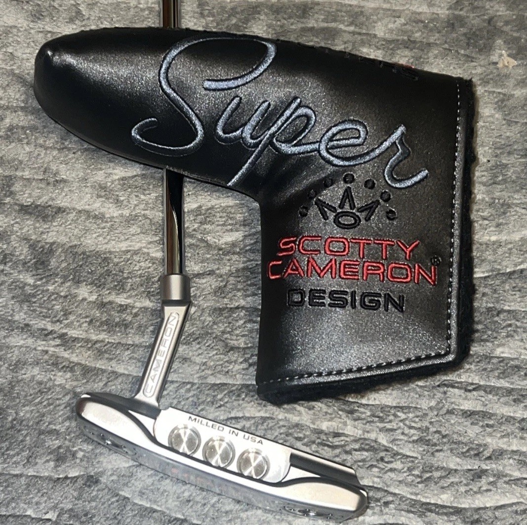New Scotty Cameron Super Select Newport Plus Putter 35 New Scotty Cameron Super Select Newport Plus Putter 35