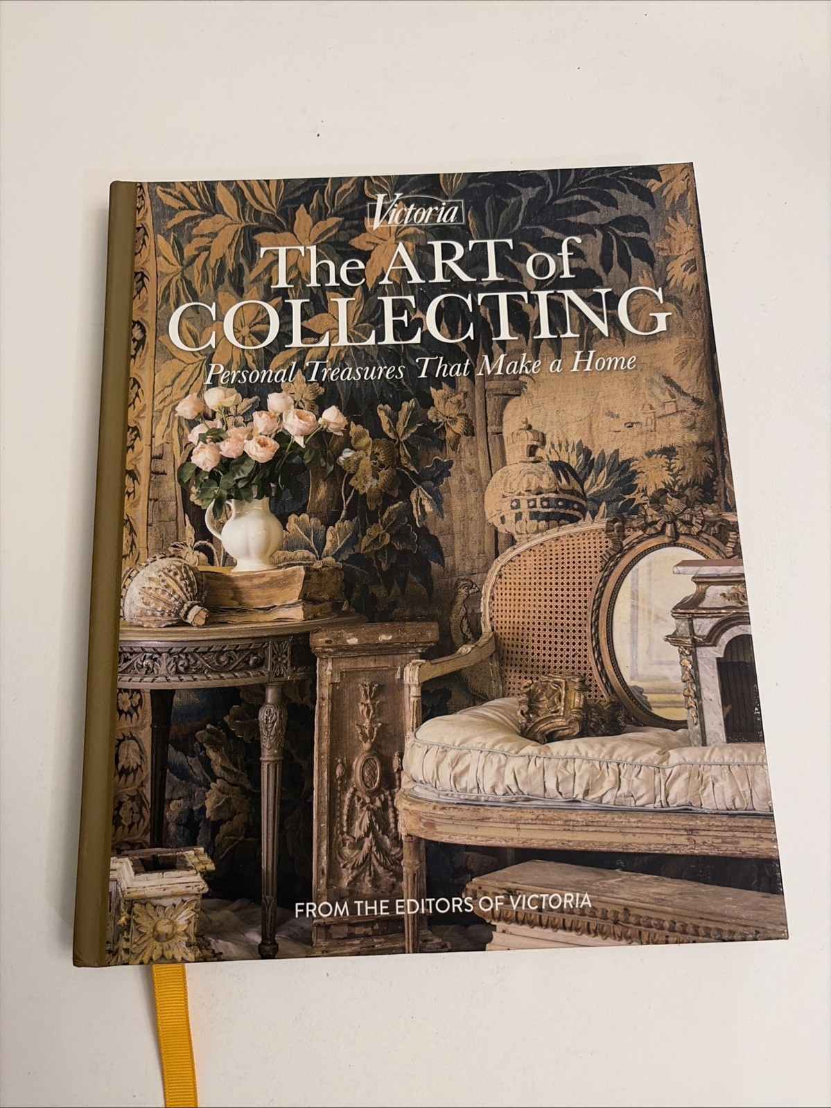 The Art of Collecting: Personal Treasures that Make a Home (Victoria)HARDCOVE... The Art of Collecting: Personal Treasures that Make a Home (Victoria)HARDCOVE...