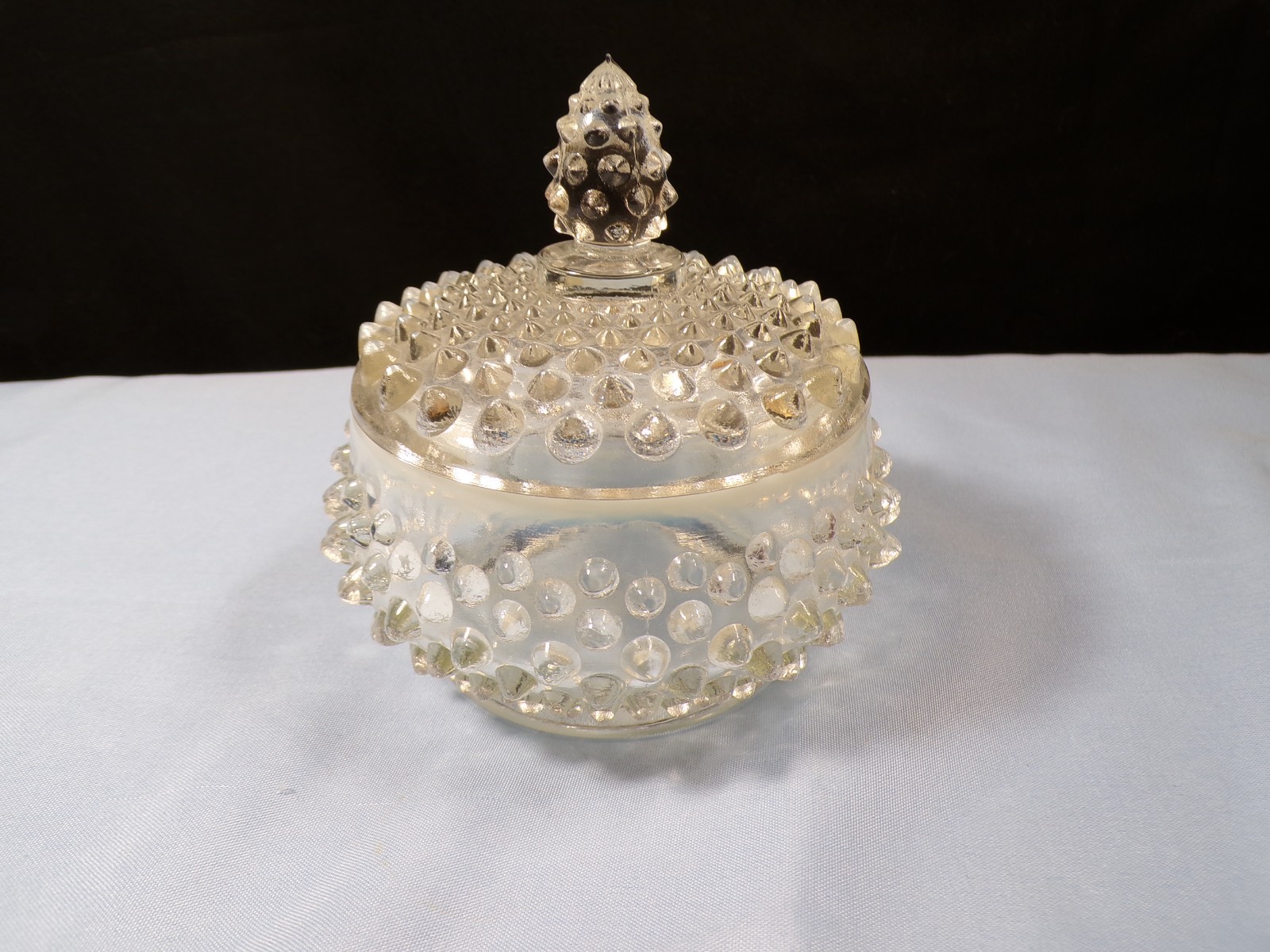 Fenton French Opalescent Glass Hobnail Dresser Vanity Puff Box