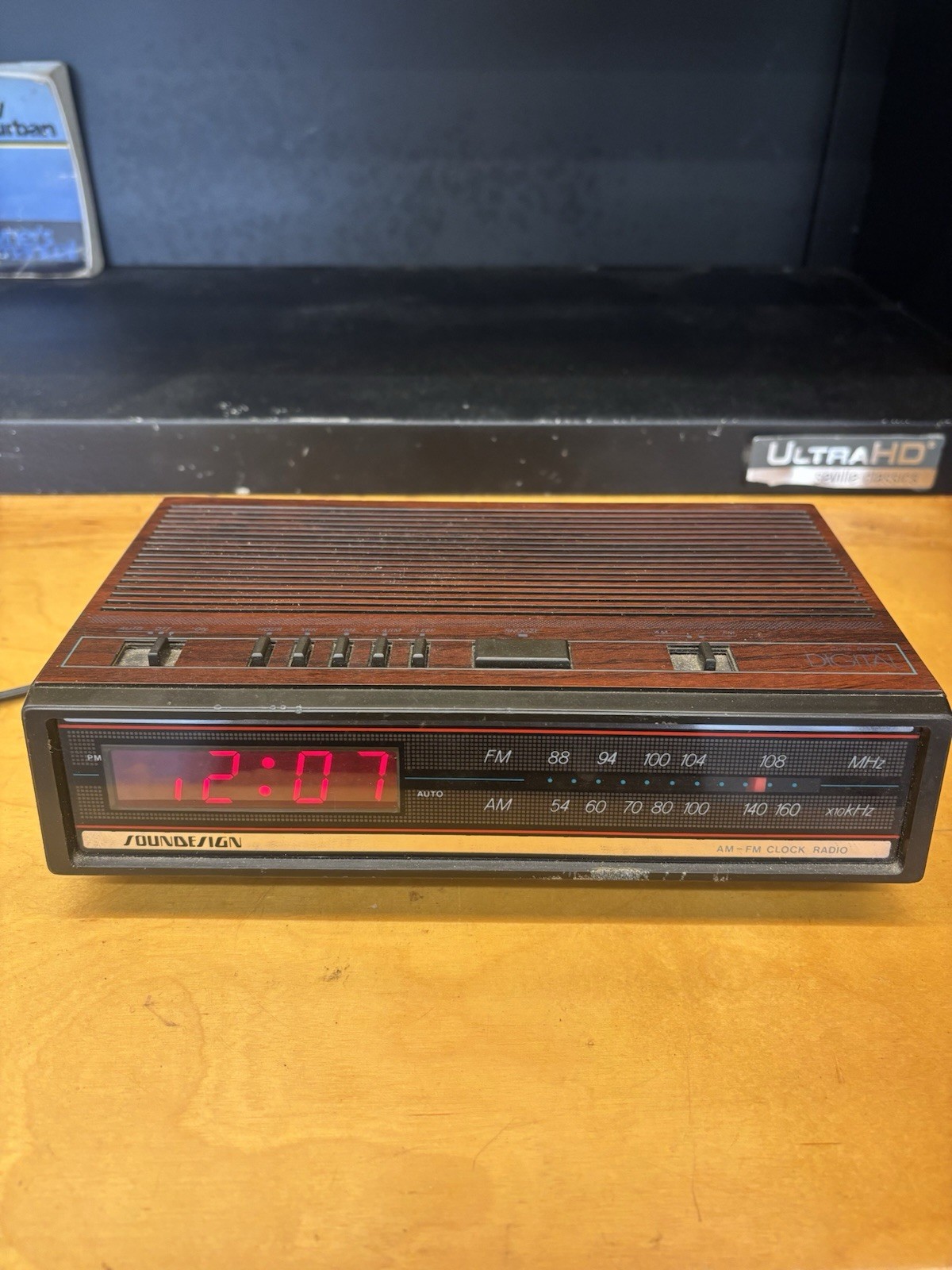 Soundesign 1980’s Vintage Alarm Clock Radio 3620WAL Parts Repair Soundesign 1980’s Vintage Alarm Clock Radio 3620WAL Parts Repair
