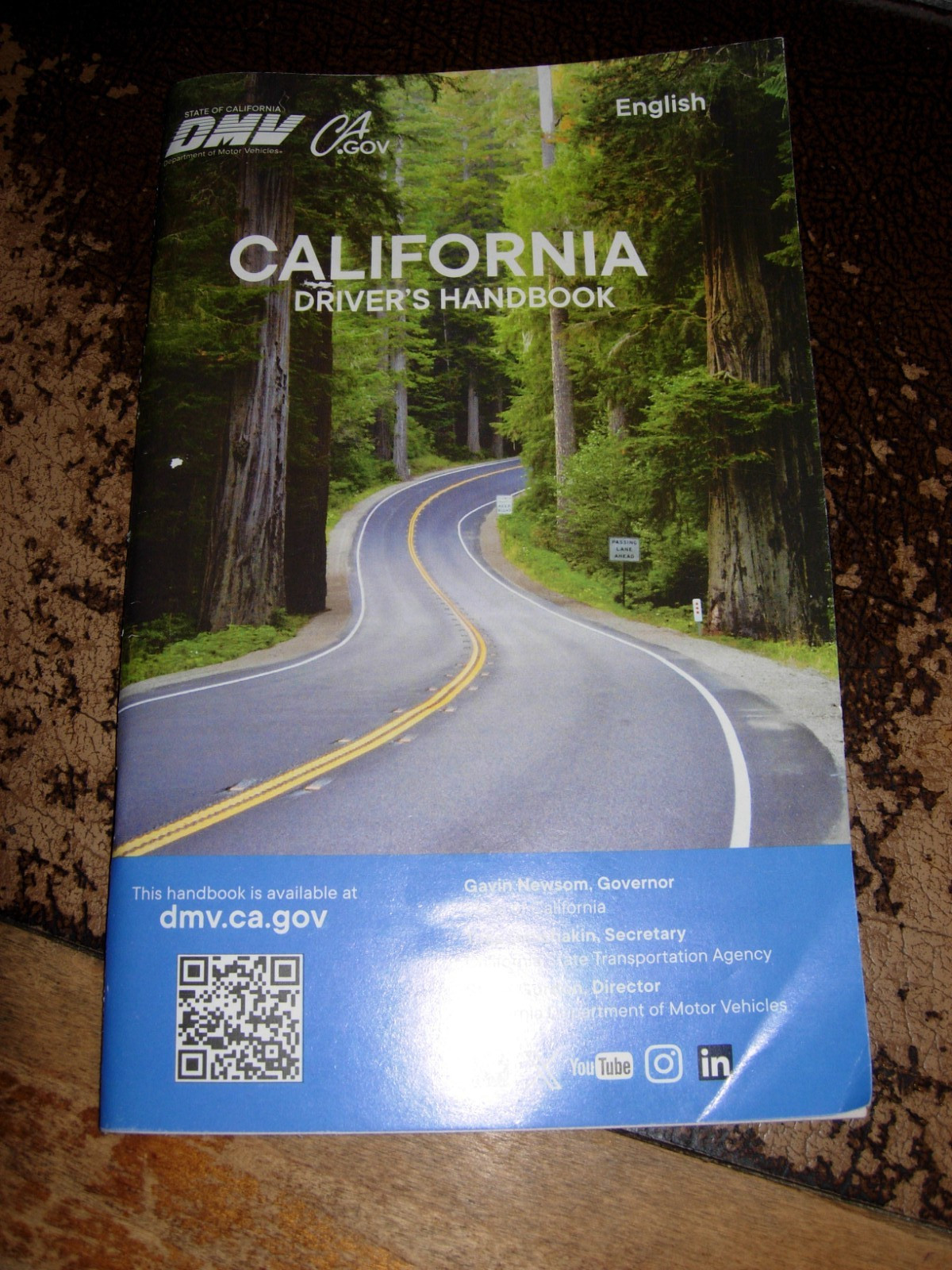 English Version CALIFORNIA DMV DRIVER'S HANDBOOK NEW English Version CALIFORNIA DMV DRIVER'S HANDBOOK NEW
