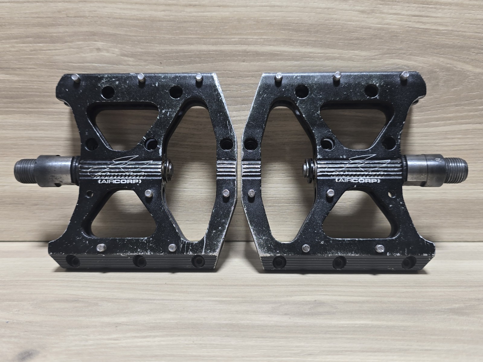 AtomLab Aircorp 1st Gen CNC Bike Pedals Rare early/ mid 2000\'s Removable Axles AtomLab Aircorp 1st Gen CNC Bike Pedals Rare early/ mid 2000\'s Removable Axles