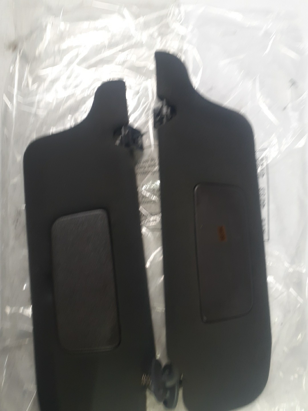 1994-04 Mustang LH & RH Dark Charcoal Gray Sun Visors OEM V66169 & V66170 CPE 1994-04 Mustang LH & RH Dark Charcoal Gray Sun Visors OEM V66169 & V66170 CPE