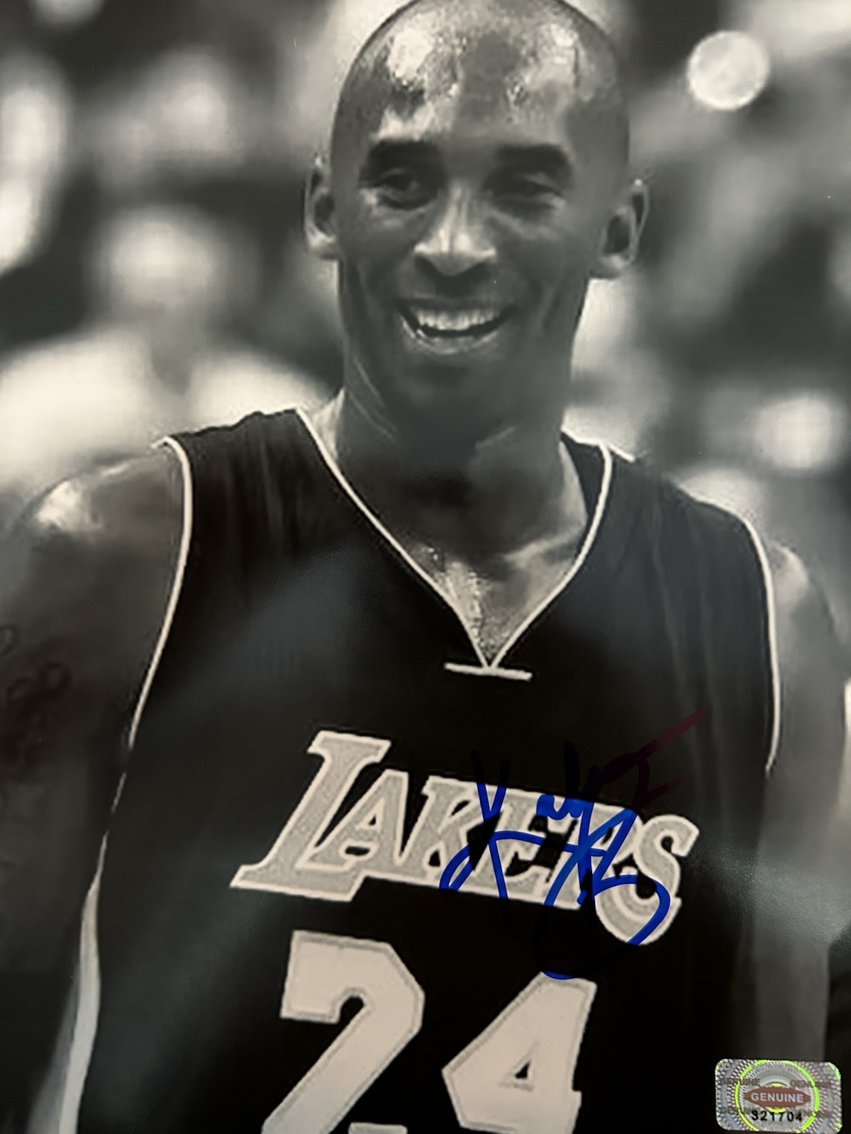 Kobe Bryant 8x10 Autographed Photo With COA Kobe Bryant 8x10 Autographed Photo With COA