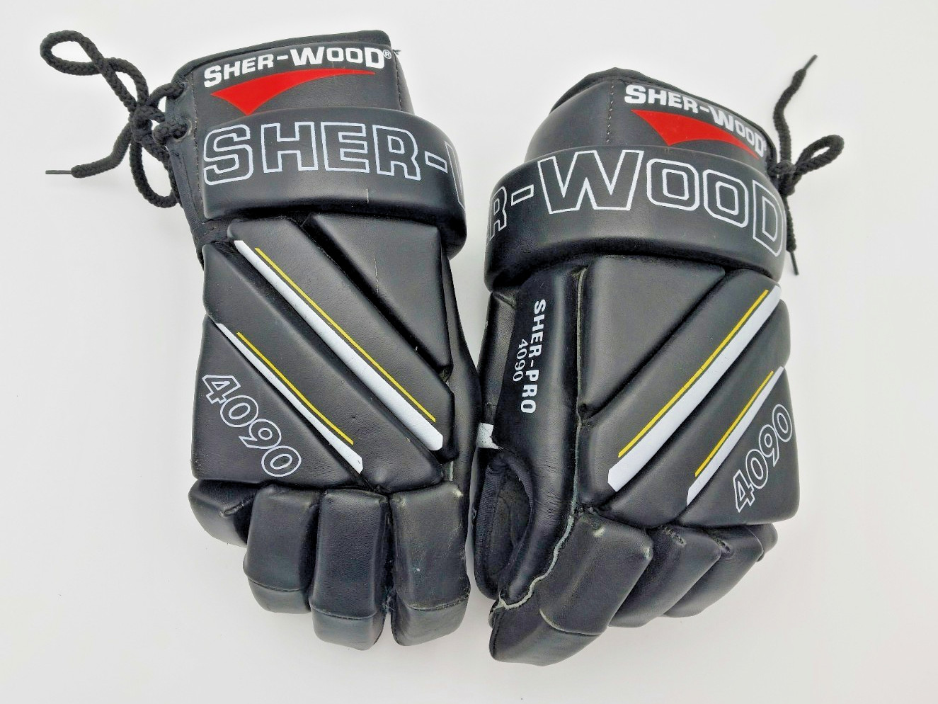 Vintage Sher-Wood Sher-Pro S-4090 Hockey Gloves 15\
