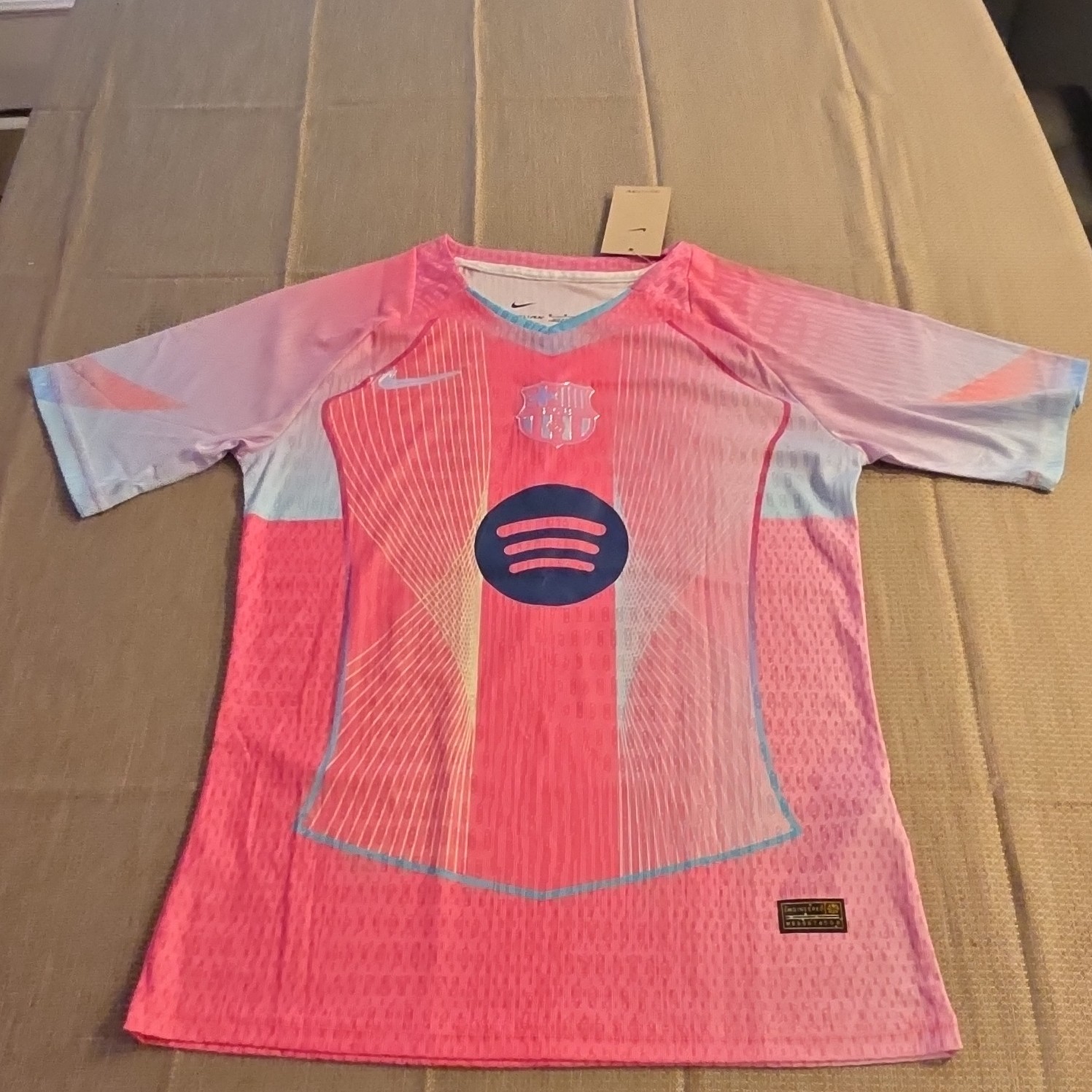 Nike FC Barcelona Lamine Yamal #19 Soccer Jersey Mens M Pink Blue Dri-FIT