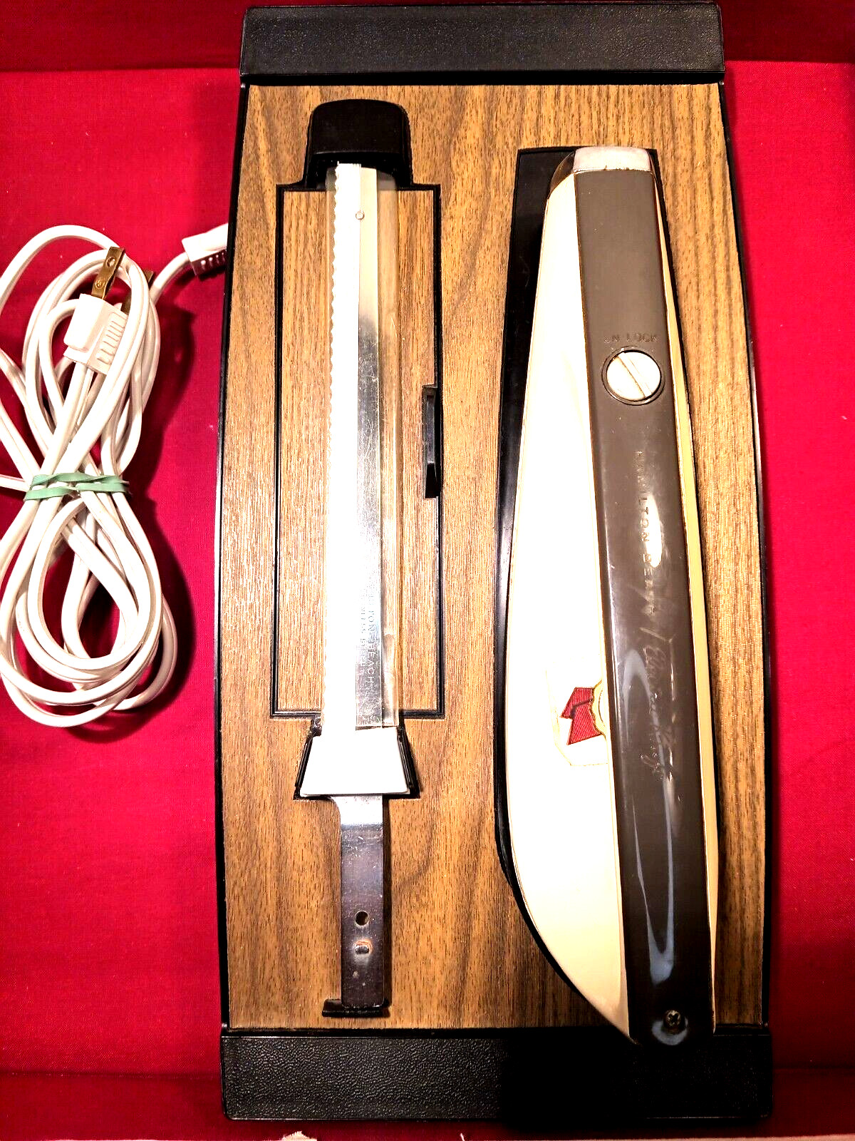 VINTAGE RETO HAILTON BEACH ELECTRIC CARVING KNIFE/SLICER WORKING WALL HANGER